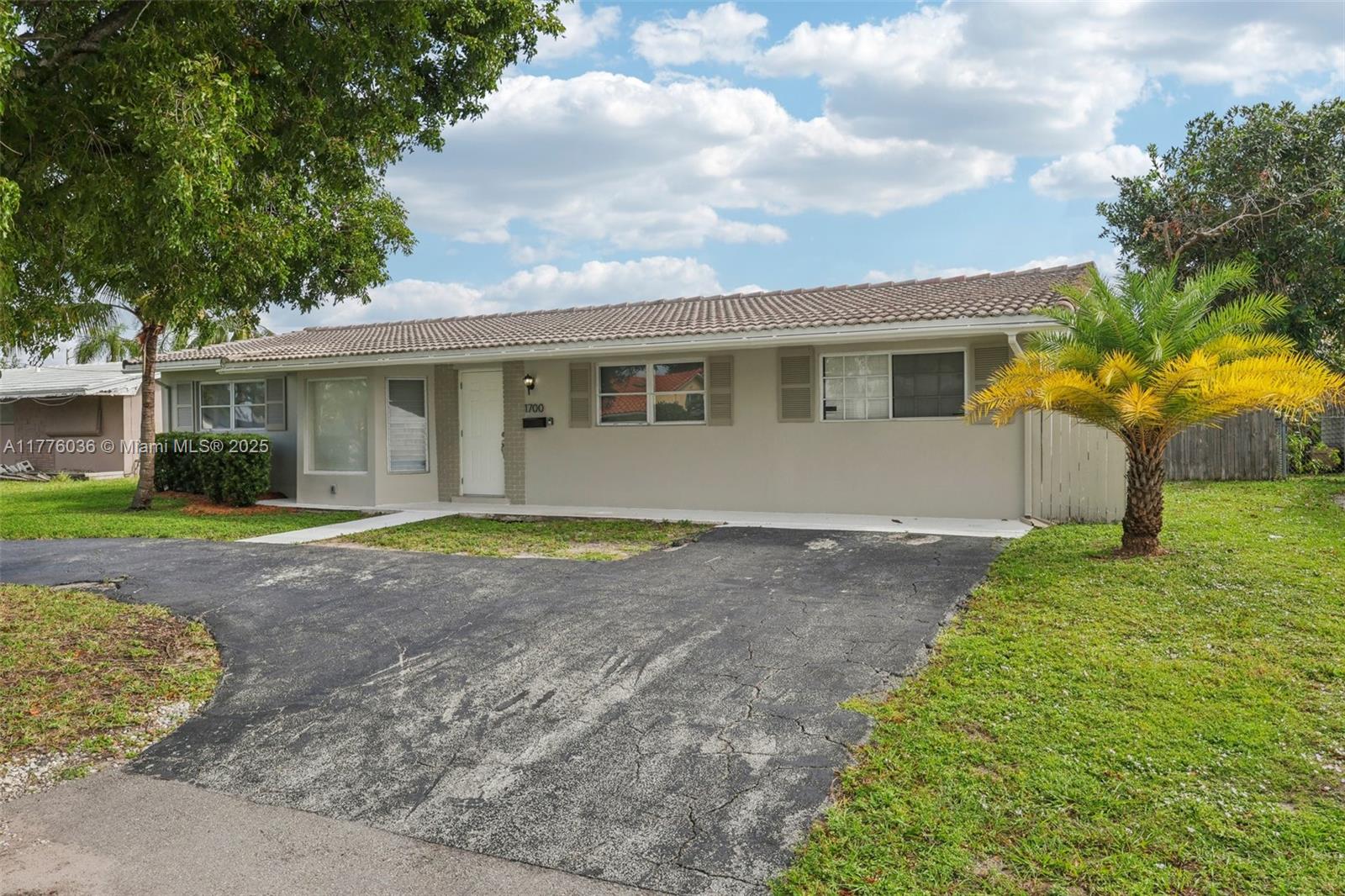 1700 SW 5th Ave