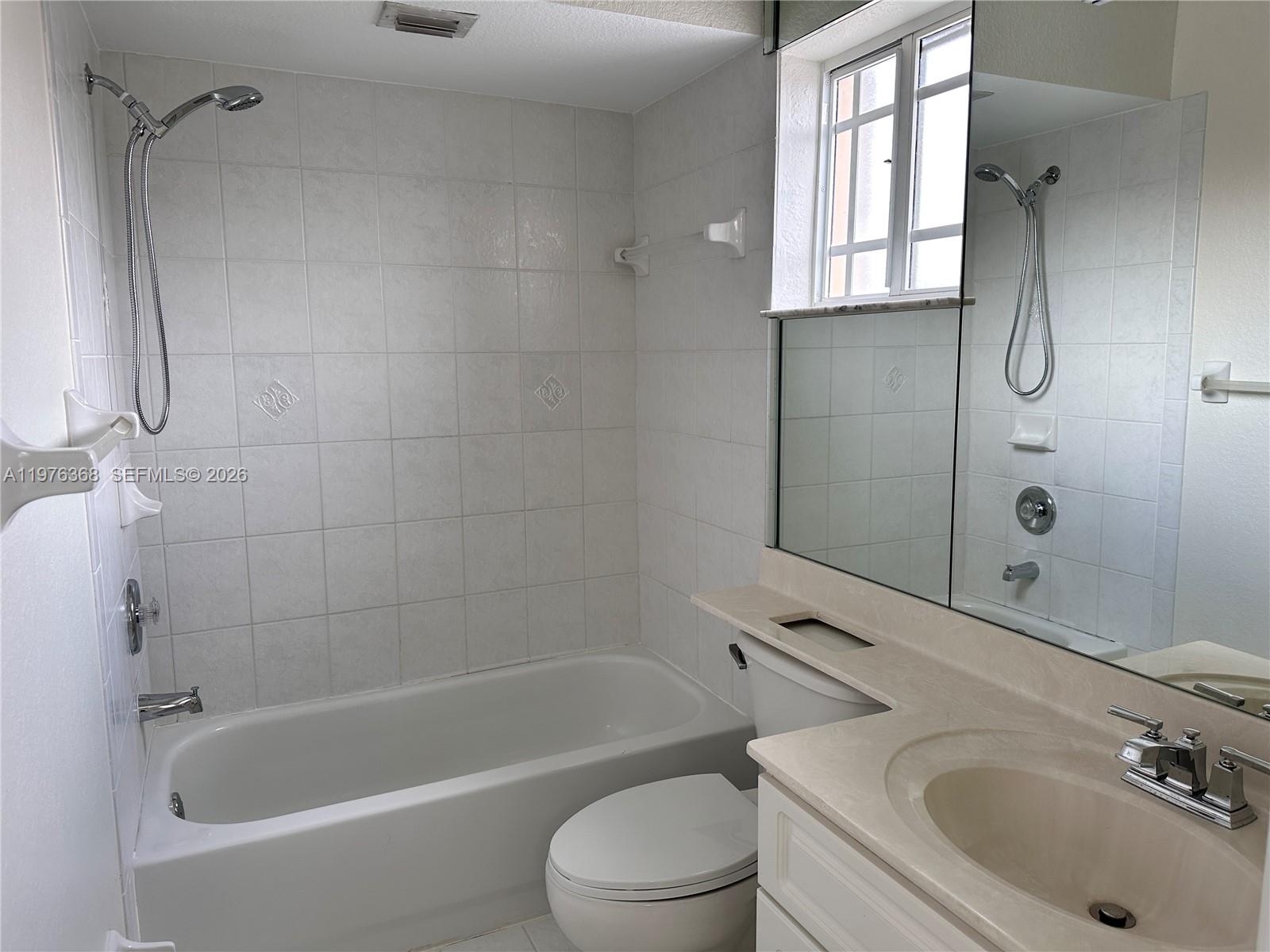 BELLEVIEW VILLAS CONDO NO - Residential Lease