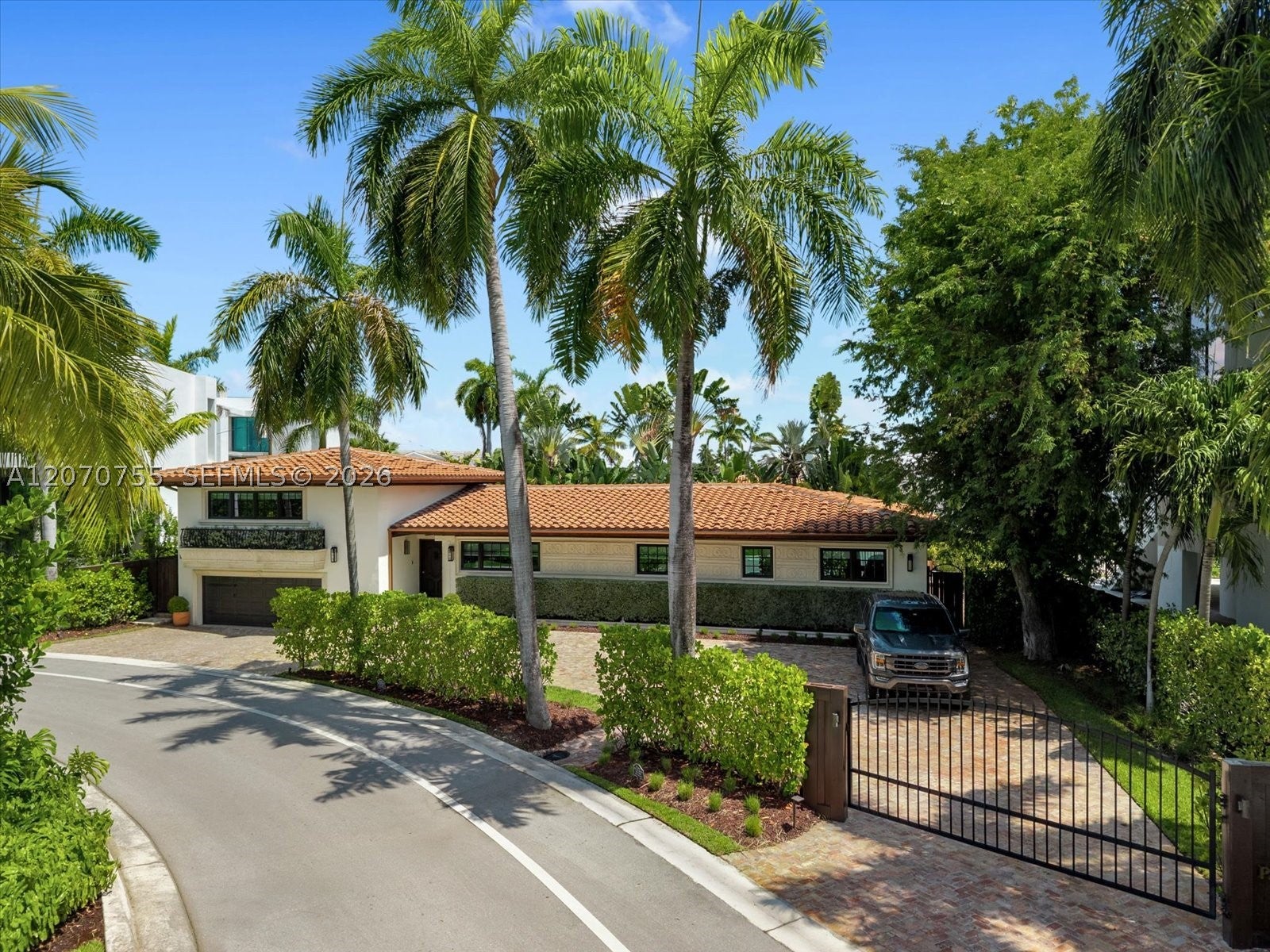 287 Palm Ave