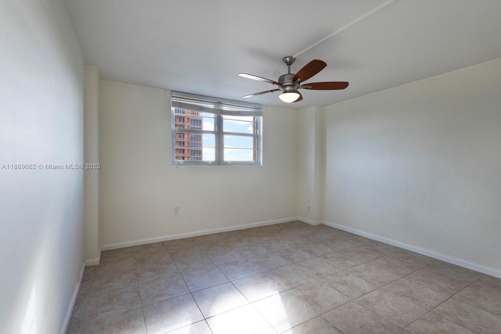 GABLES WATERWAY TOWERS CO - Residential