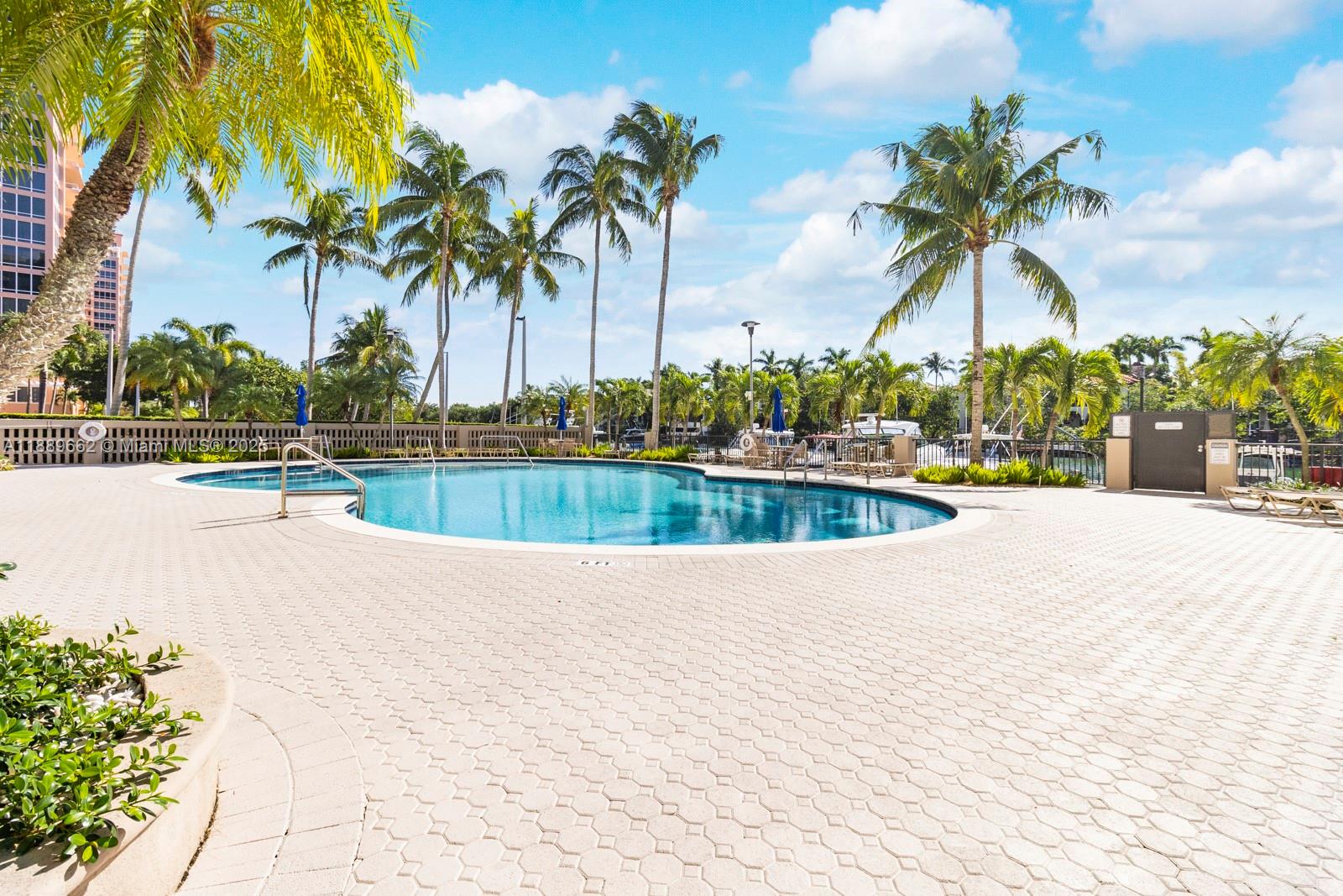 GABLES WATERWAY TOWERS CO - Residential