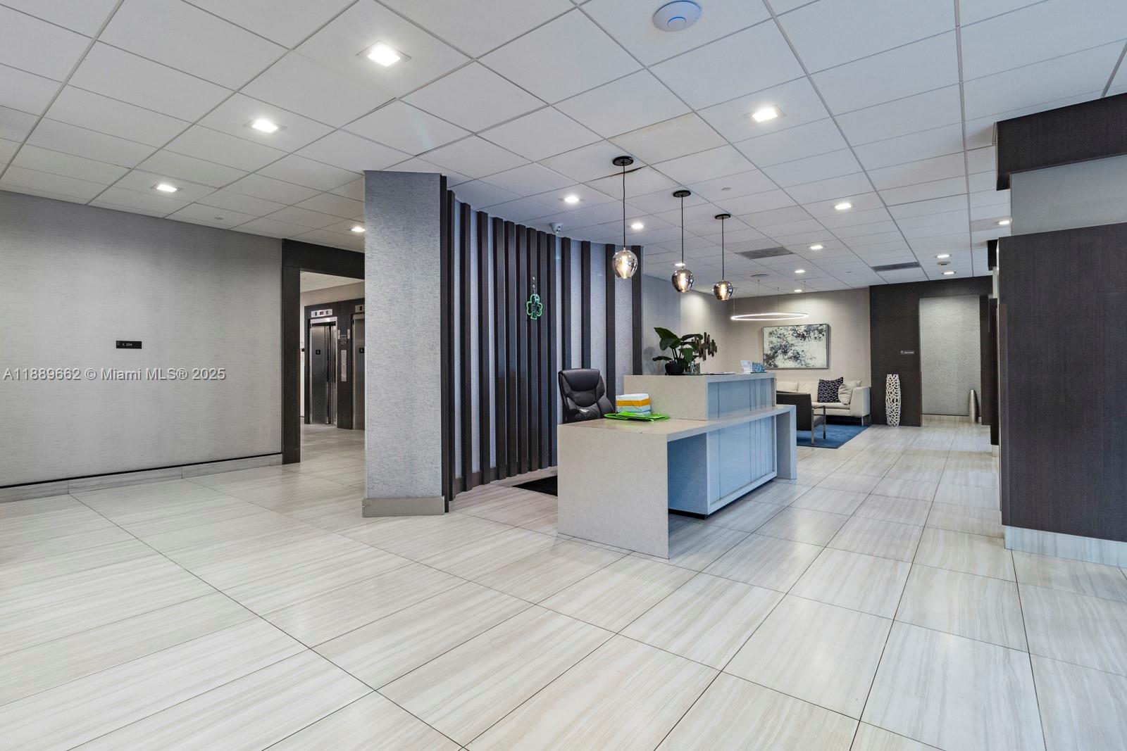 GABLES WATERWAY TOWERS CO - Residential