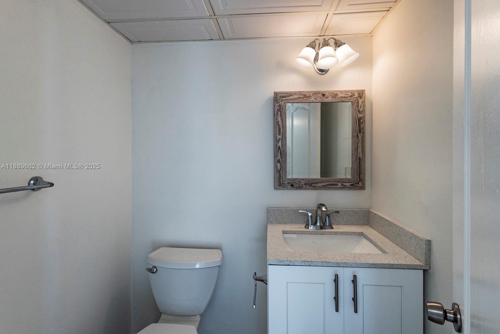 GABLES WATERWAY TOWERS CO - Residential