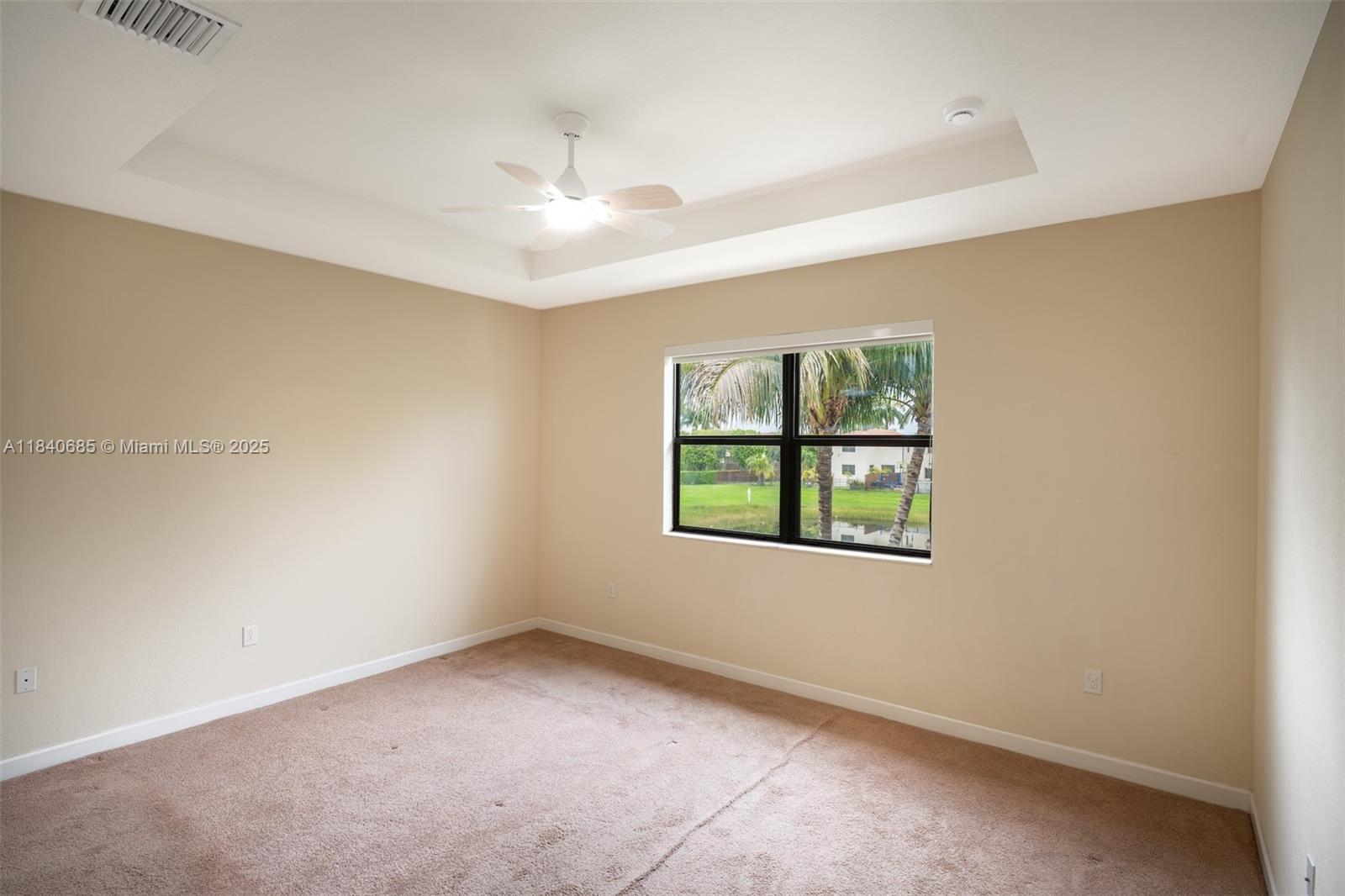 BAYWINDS OF FLORES - Residential