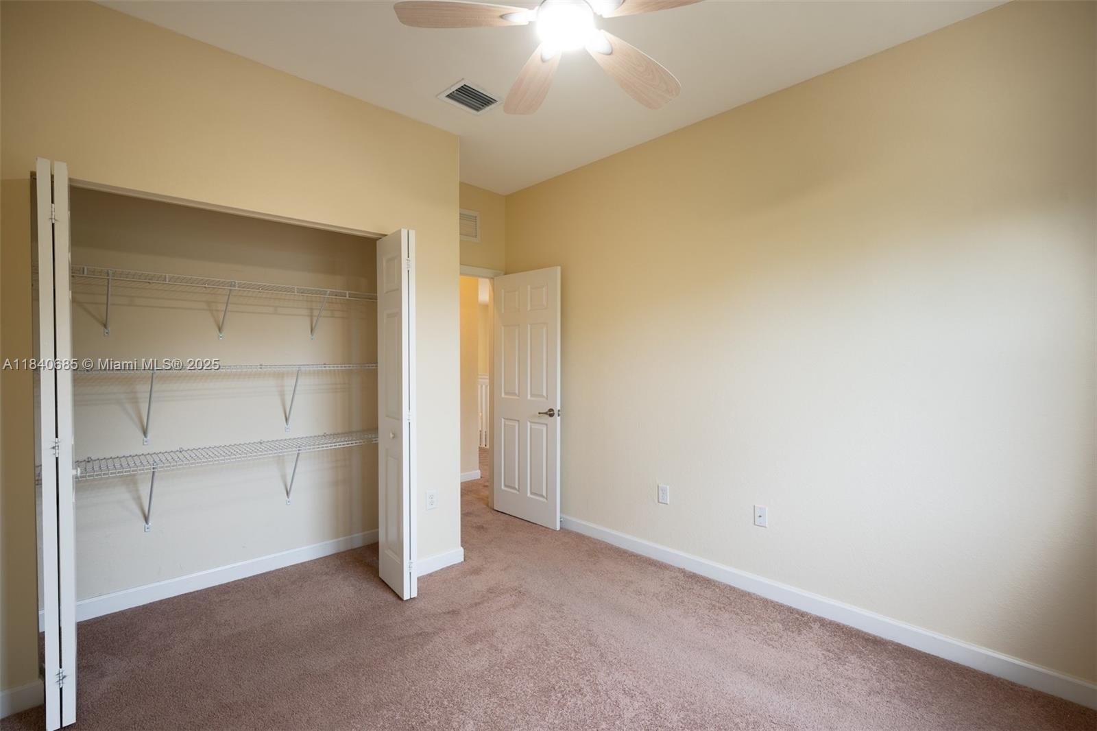 BAYWINDS OF FLORES - Residential