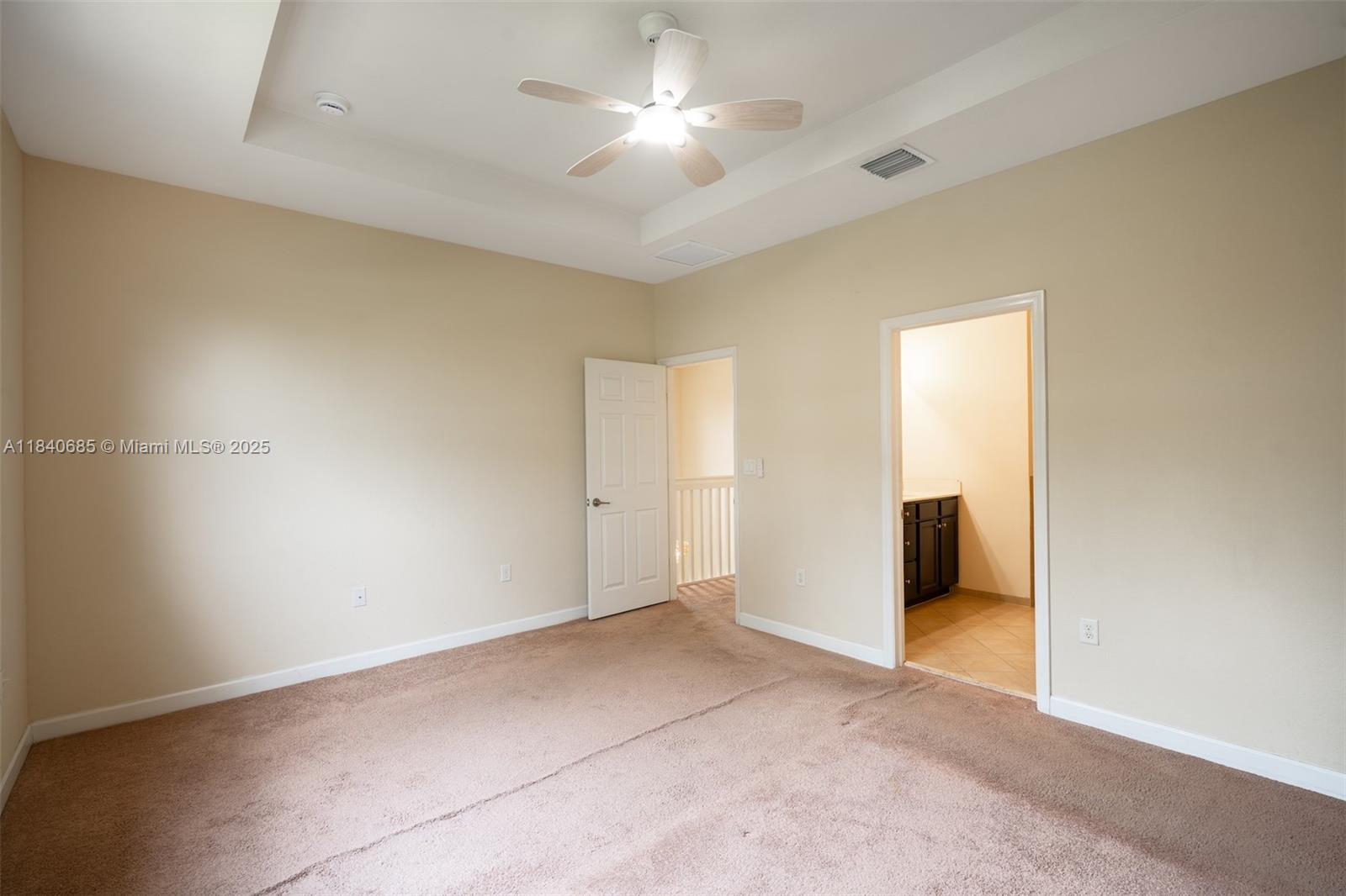 BAYWINDS OF FLORES - Residential