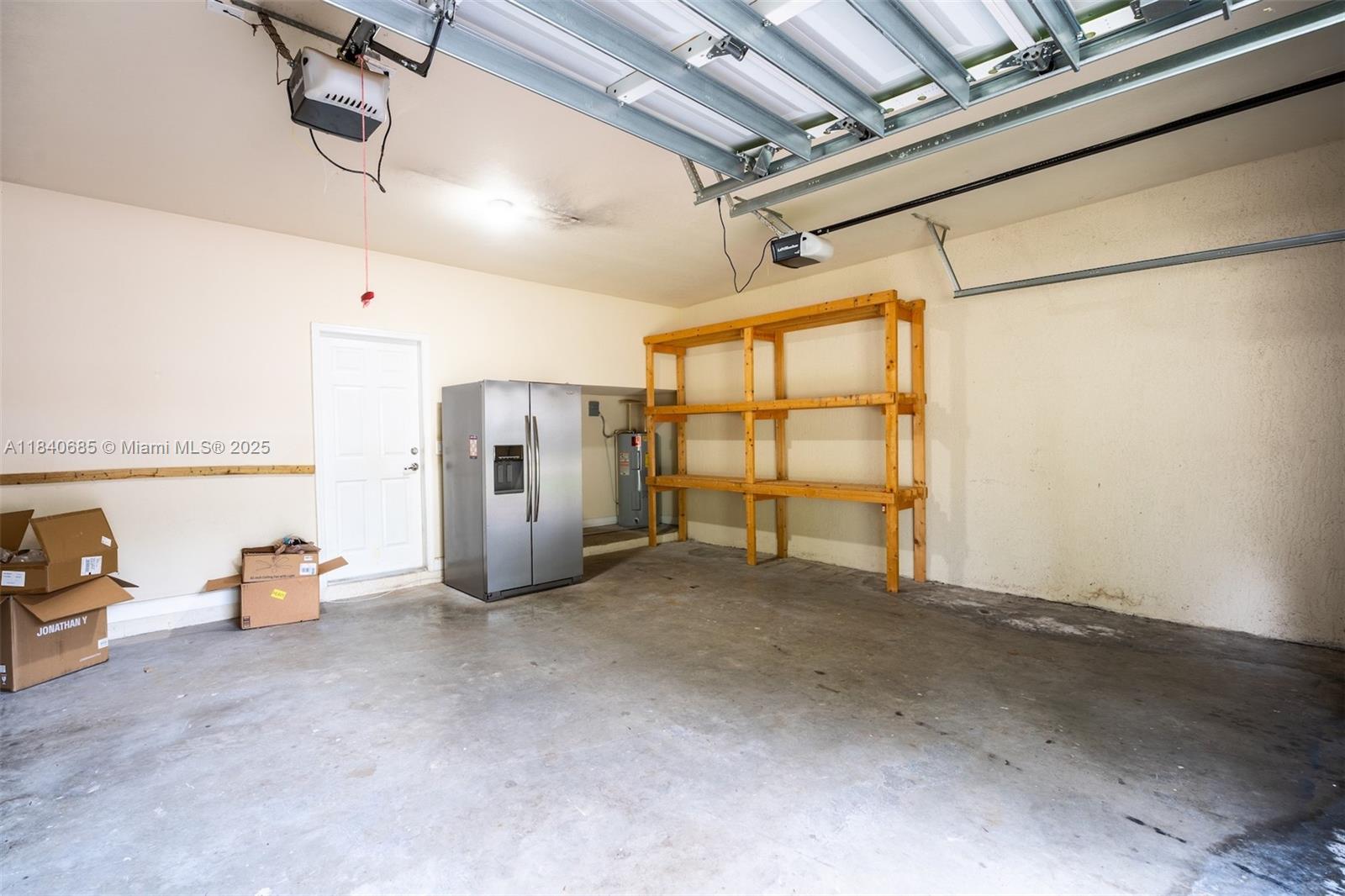 BAYWINDS OF FLORES - Residential