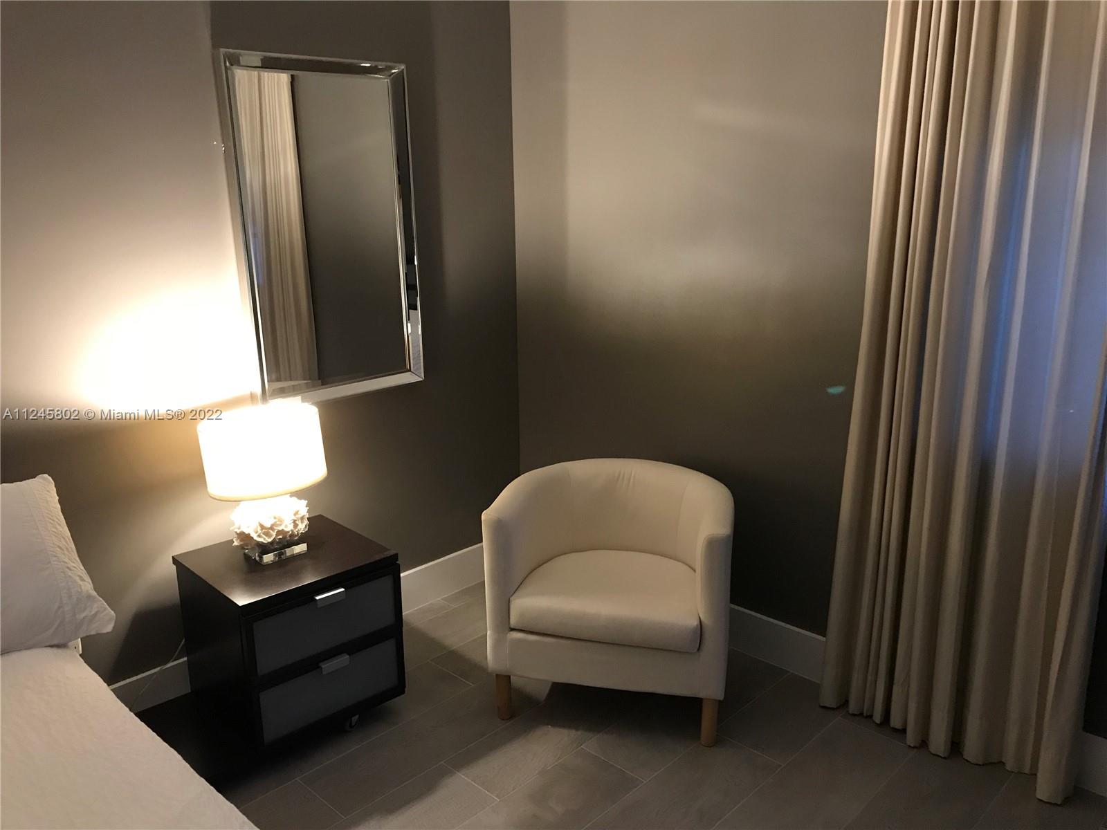 DECOPLAGE CONDO - Residential Lease