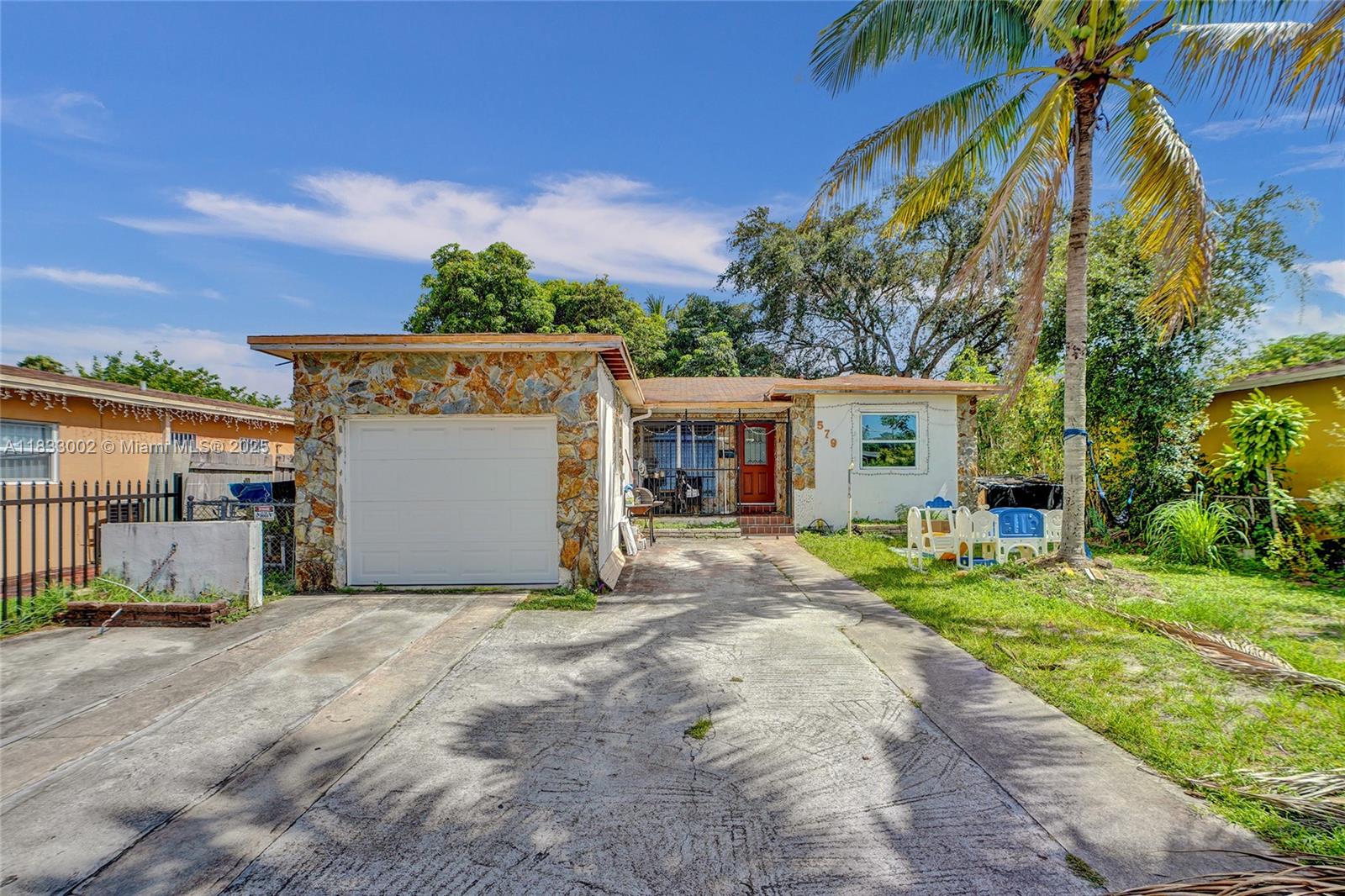 North Miami Home with Tons of Potential!
Discover this 2-bed, 1-bath home with a full garage and oversized lot, located just east of I-95 in a rapidly growing neighborhood. Whether you're a homeowner looking for a primary residence or an investor seeking your next project, this property is full of possibilities. The structure offers solid bones and a great layout, ready for you to add your personal touch. With some updates and love, it could become your dream home, there’s even room to expand!
Investors will appreciate the garage and large lot, ideal for converting into a third bedroom or primary suite. With property values in the area on the rise, this is your chance to transform it into a beautiful 3-bed, 2-bath home in one of North Miami’s most promising locations. Don’t miss out!