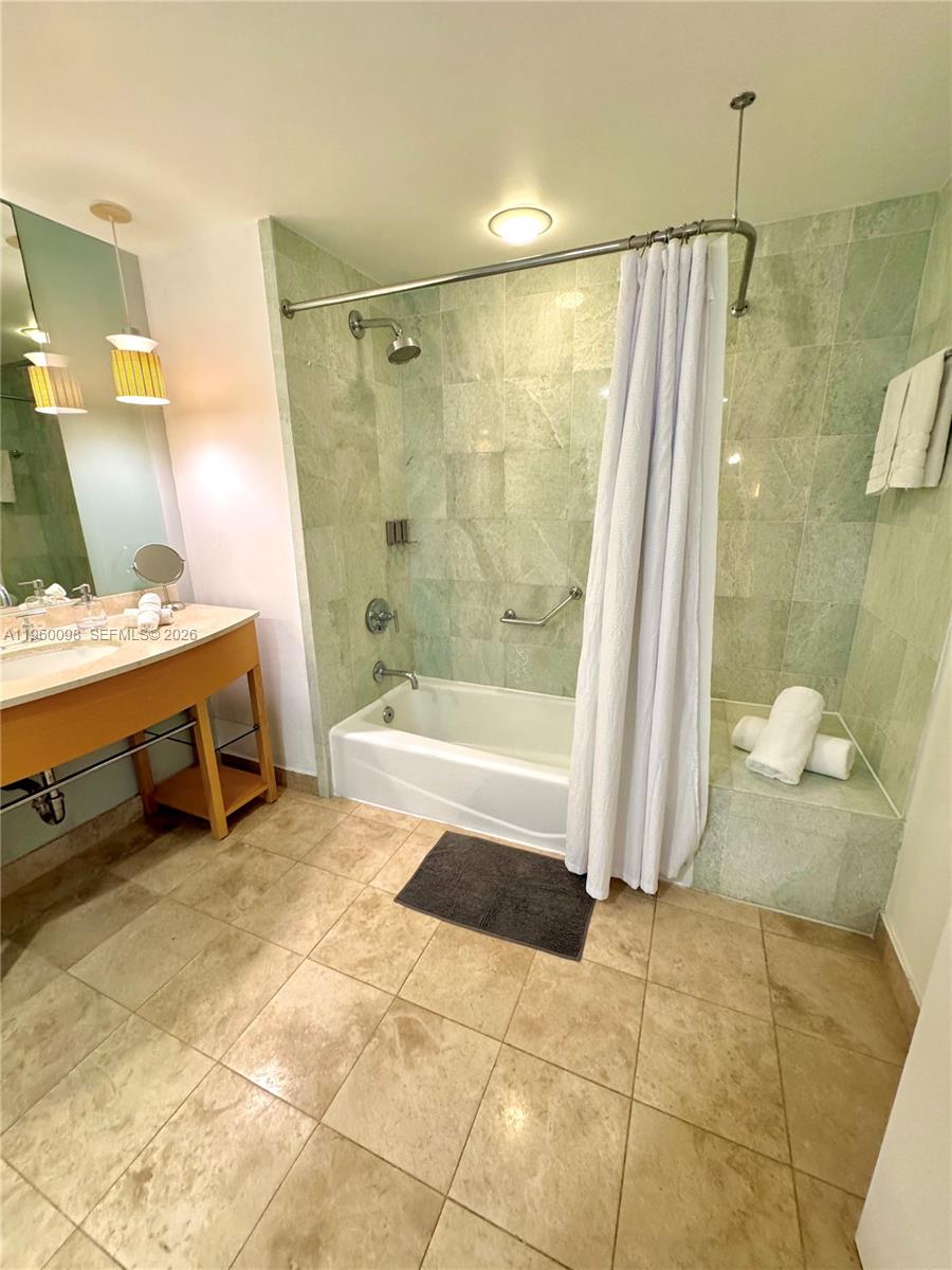 M RESORT RESIDENCES CONDO - Residential