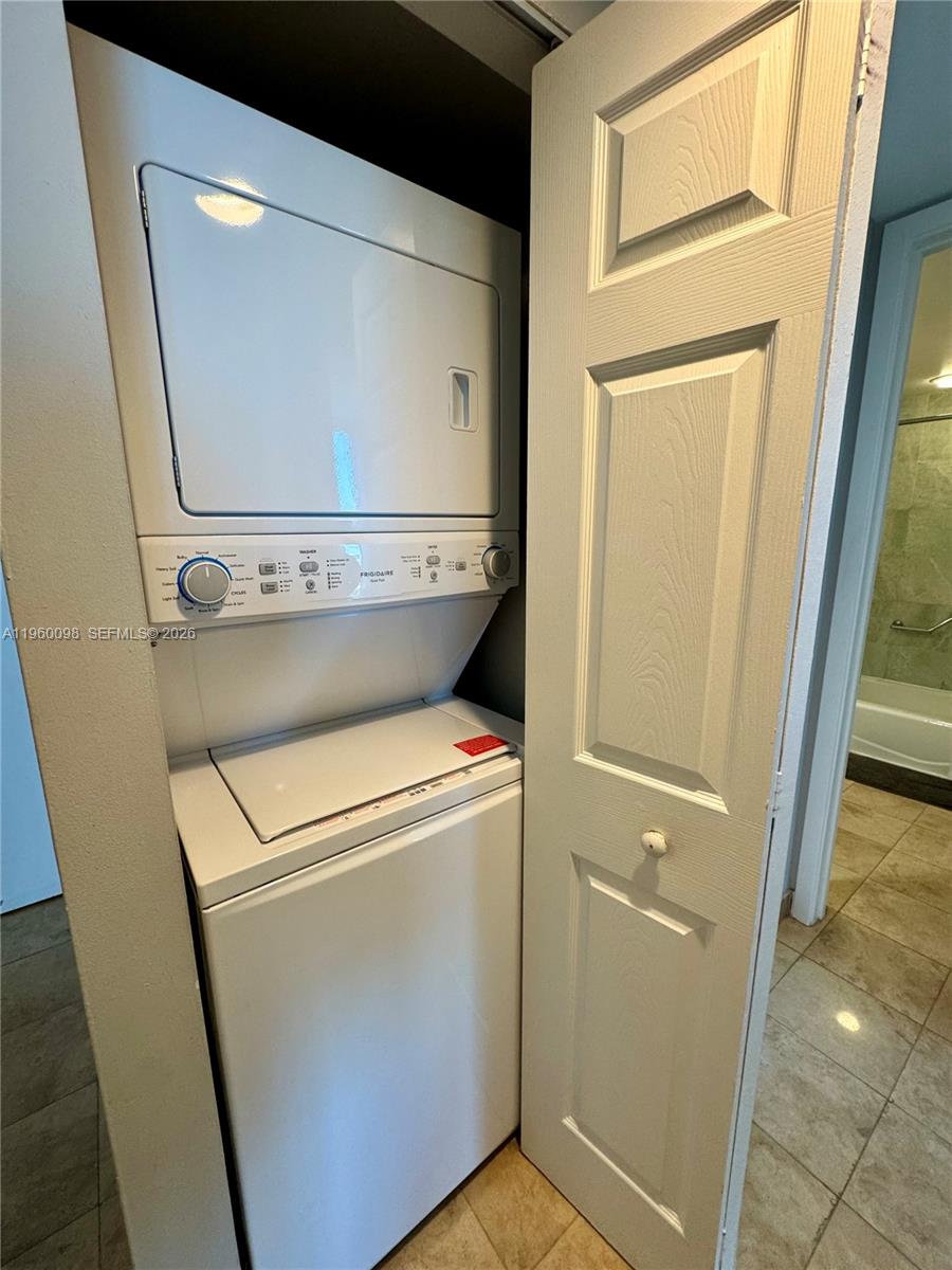 M RESORT RESIDENCES CONDO - Residential