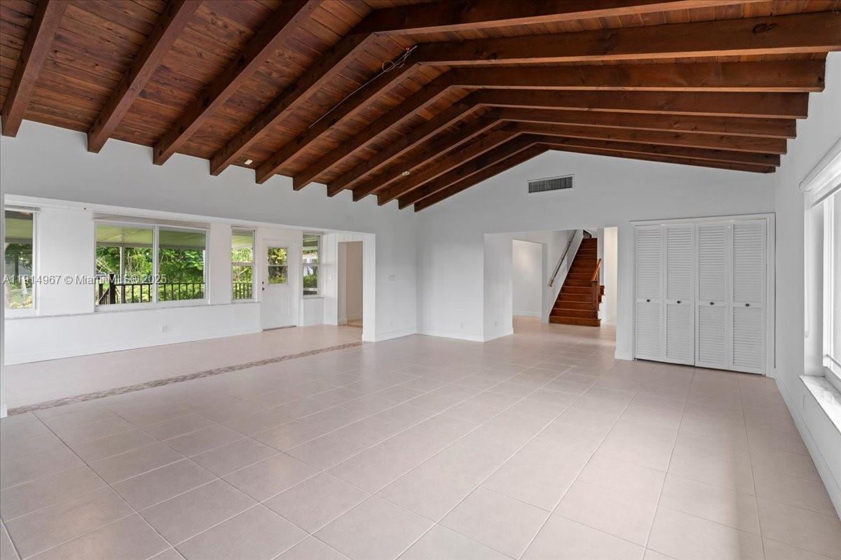 GREYKNOLL ESTATES - Residential Lease