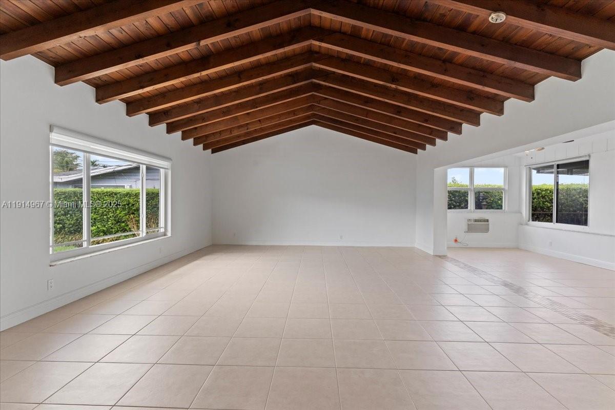 GREYKNOLL ESTATES - Residential Lease