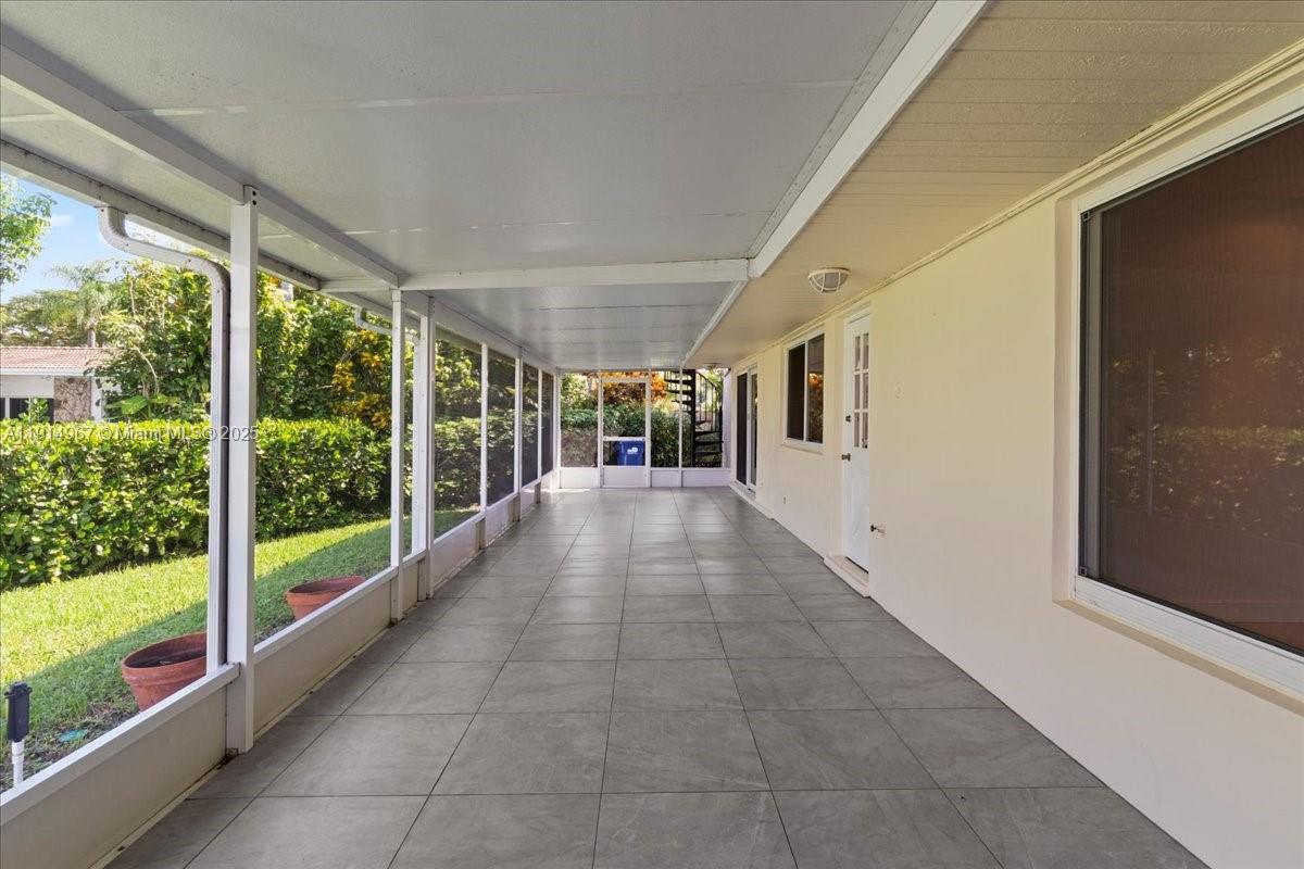 GREYKNOLL ESTATES - Residential Lease