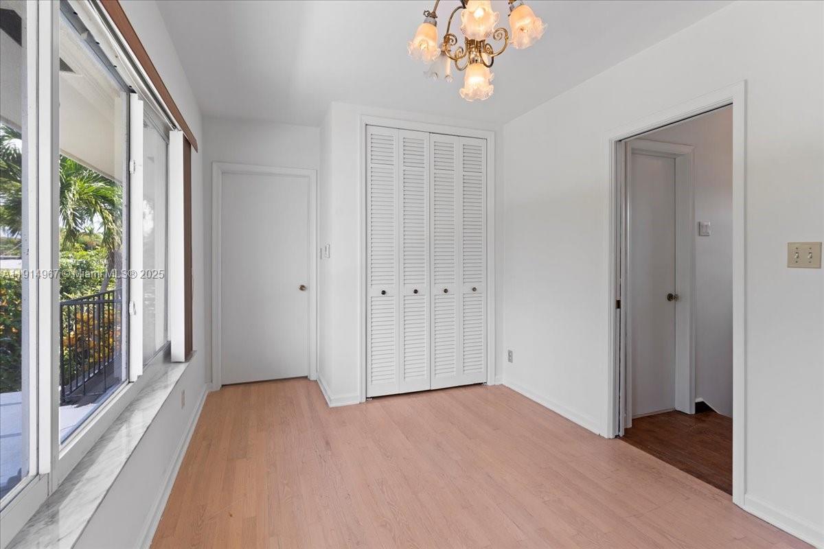 GREYKNOLL ESTATES - Residential Lease