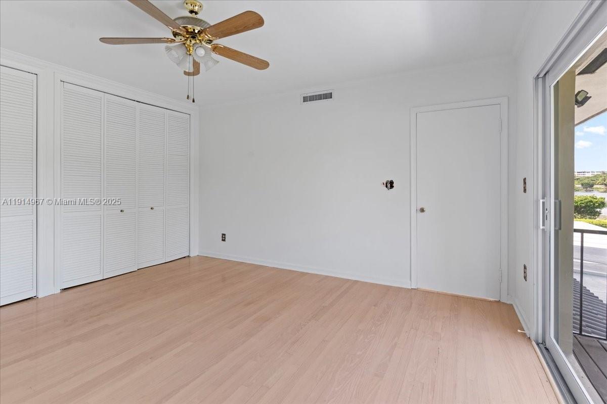 GREYKNOLL ESTATES - Residential Lease