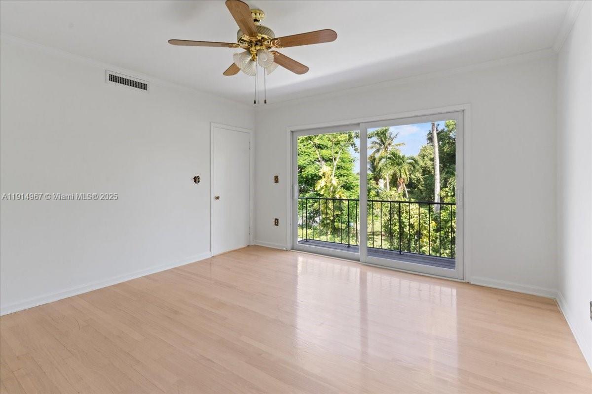 GREYKNOLL ESTATES - Residential Lease