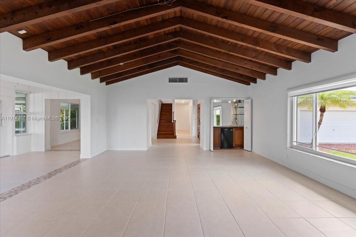 GREYKNOLL ESTATES - Residential Lease