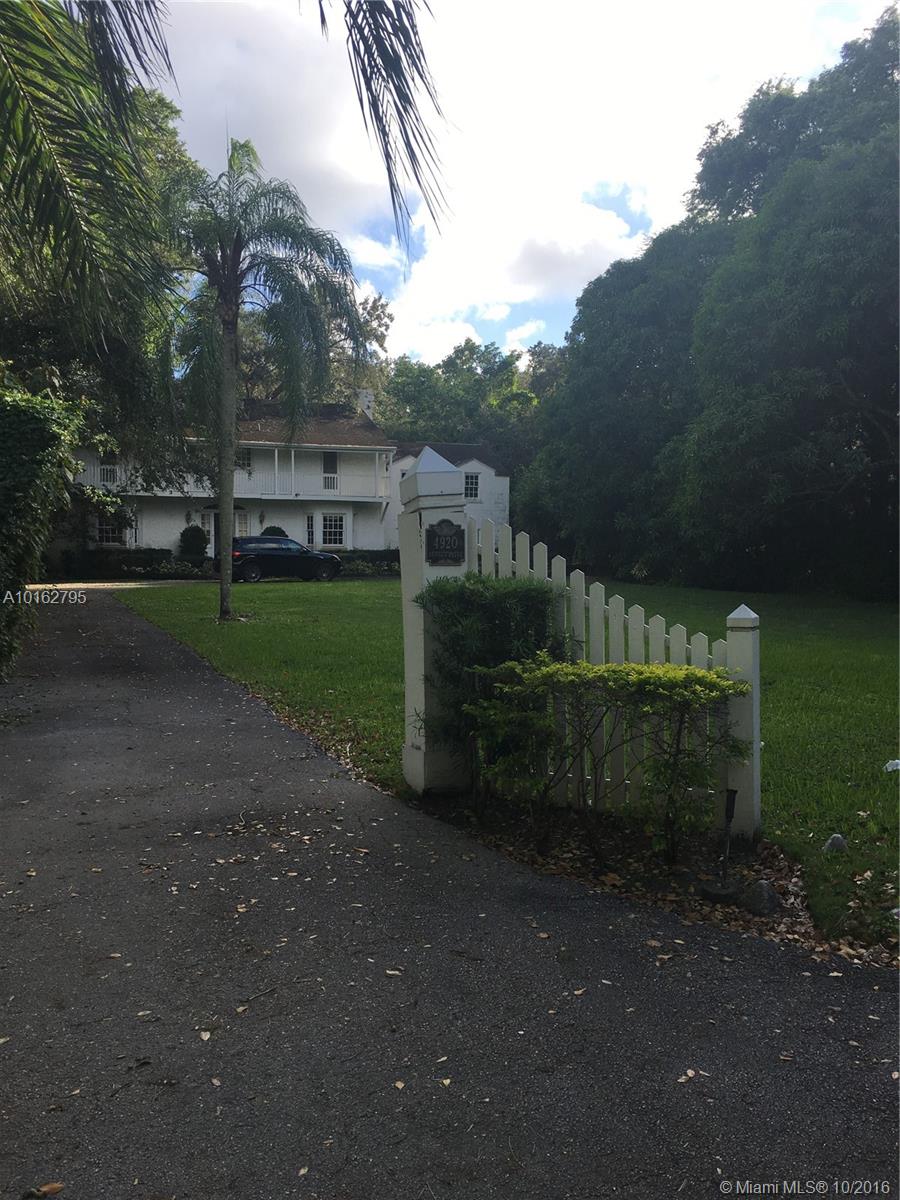 Pineapple Center - Residential