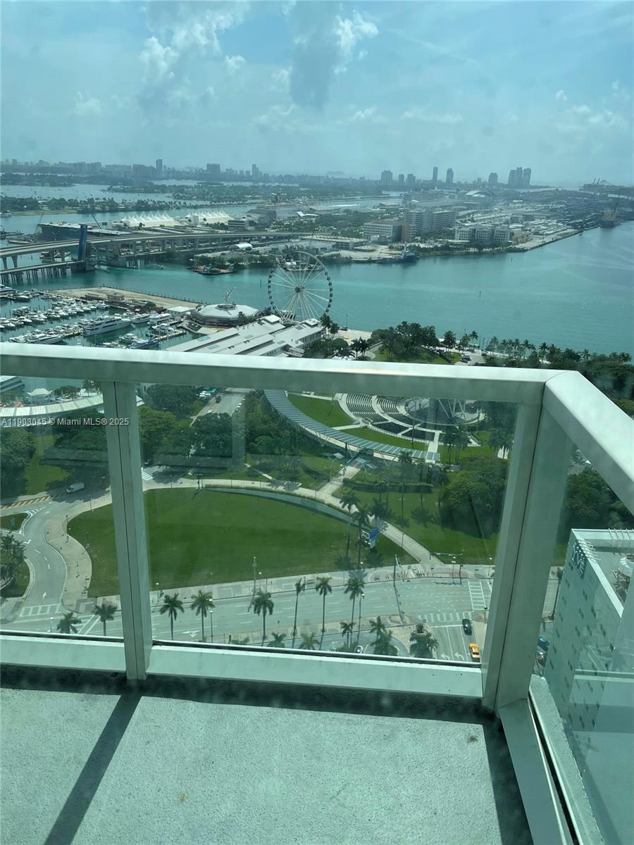 VIZCAYNE SOUTH CONDO - Residential Lease