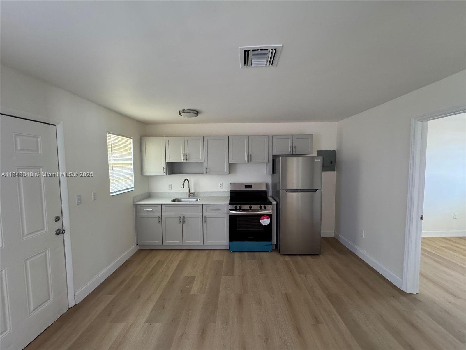 ROSEHAVEN - Residential Lease