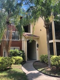 Welcome to your new home at 11901 4th St N, St. Petersburg, FL! This move-in ready 2 bedroom, 2 bathroom condo on the third floor offers serene views of the lake, providing a tranquil atmosphere right from your living space. Located just a short distance from downtown St. Petersburg, you'll enjoy easy access to the city's vibrant nightlife, dining, and cultural attractions. This condo combines the peacefulness of lakeside living with the excitement of nearby urban amenities. Perfect for those looking to enjoy the best of both worlds!