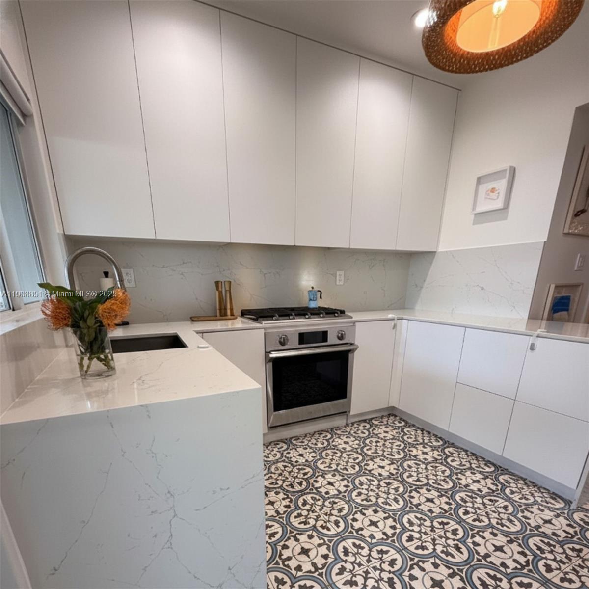 SYLVANIA HEIGHTS - Residential Lease