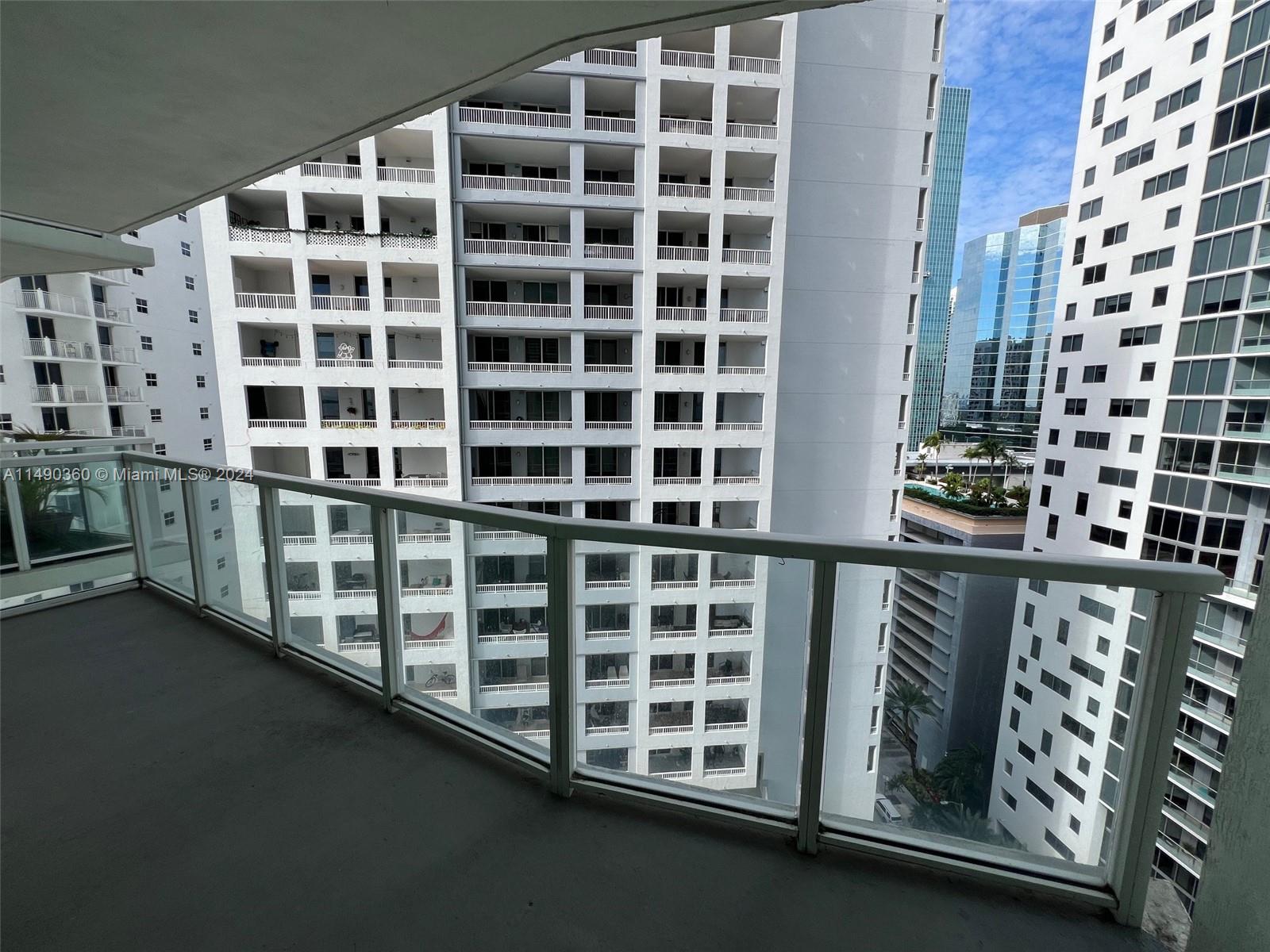 THE EMERALD AT BRICKELL C - Residential