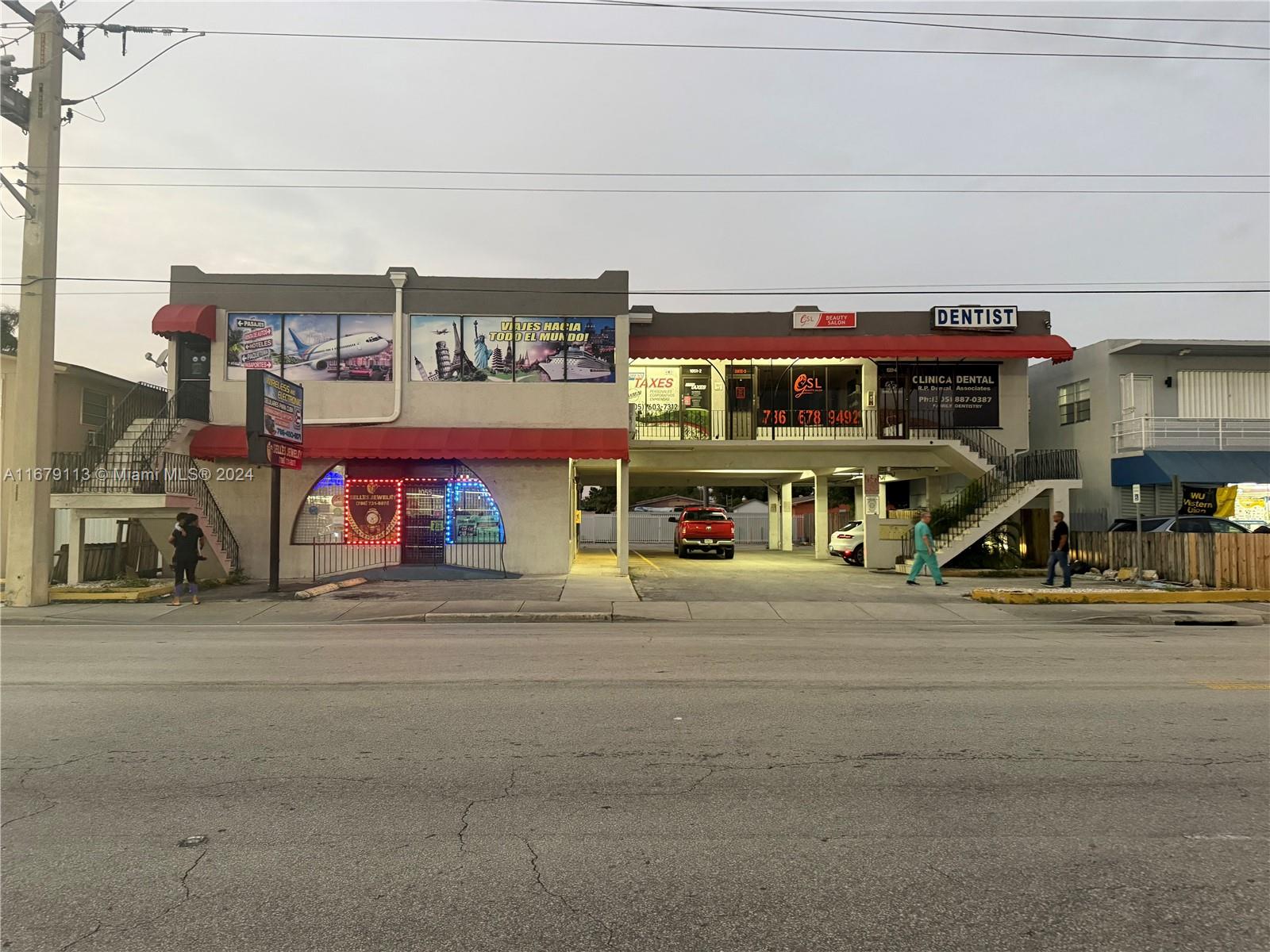 WEST HIALEAH SECOND STORY RETAIL FACING WEST 29 STREET
FRESHLY PAINTED
NEW TILE
3800 SQ FT
1 YEAR LEASE ONLY
Has 2 bathrooms
7 offices plus open space