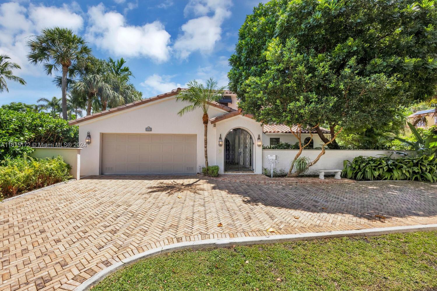 CORAL GABLES RIVIERA SEC - Residential