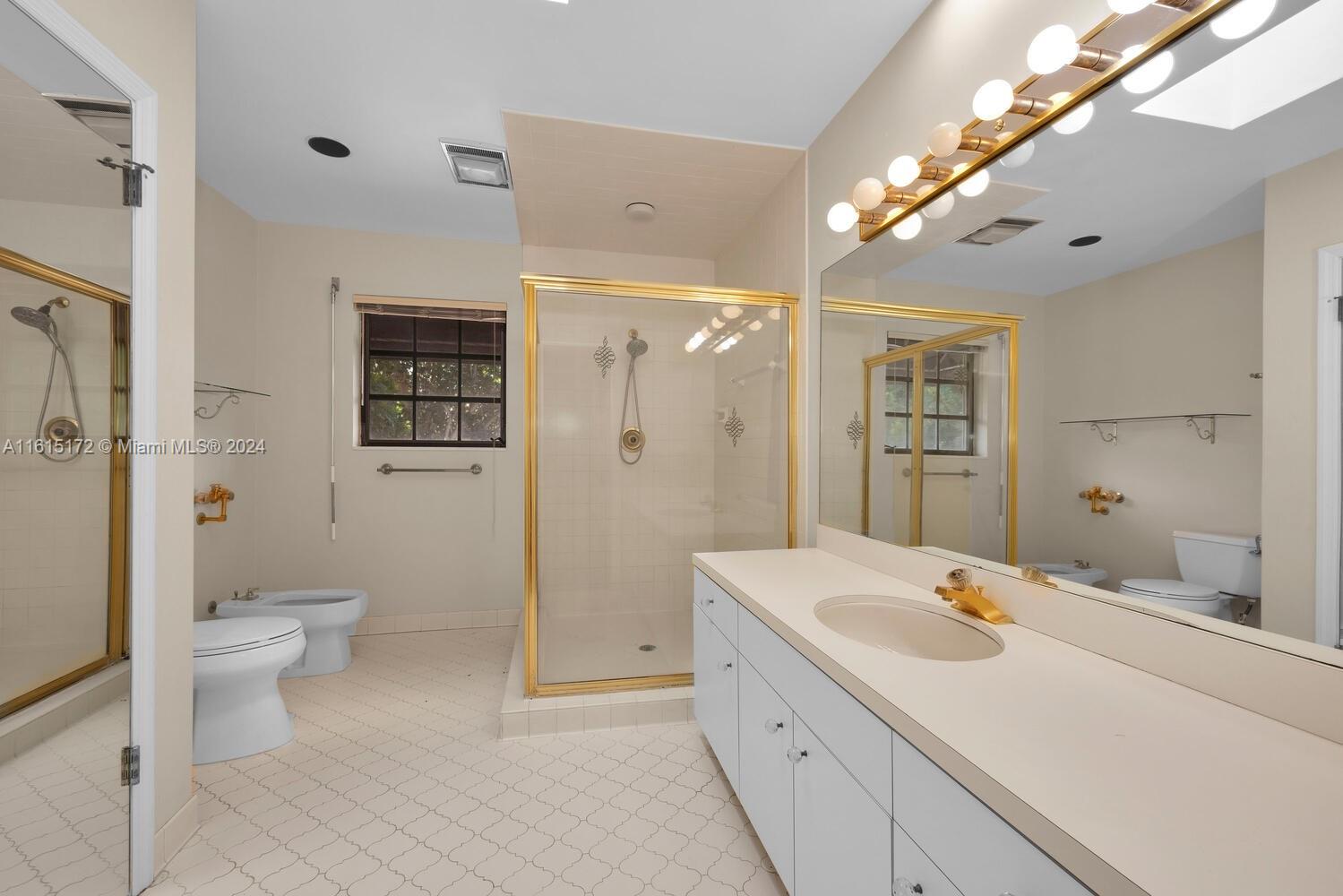 CORAL GABLES RIVIERA SEC - Residential