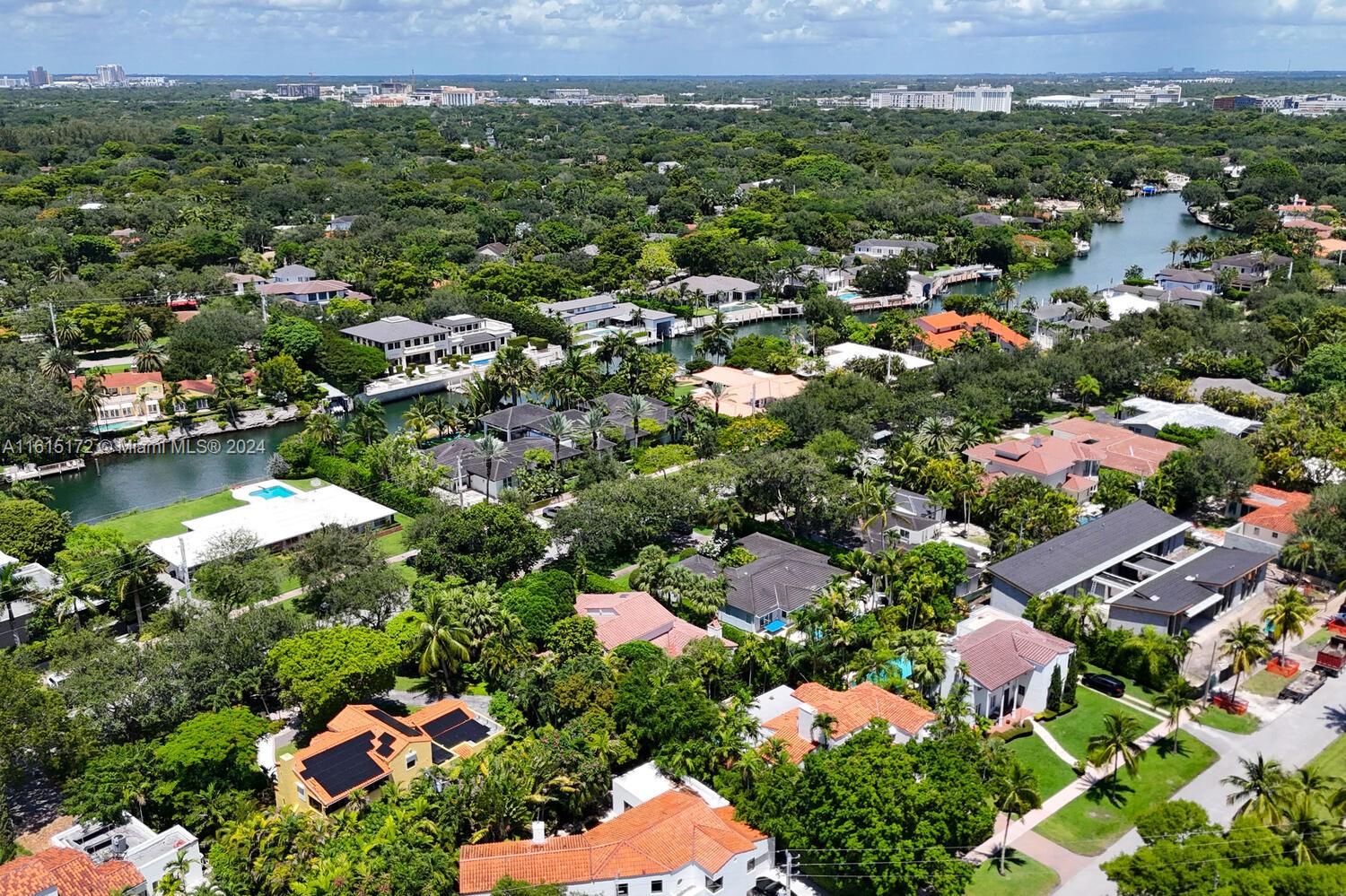 CORAL GABLES RIVIERA SEC - Residential