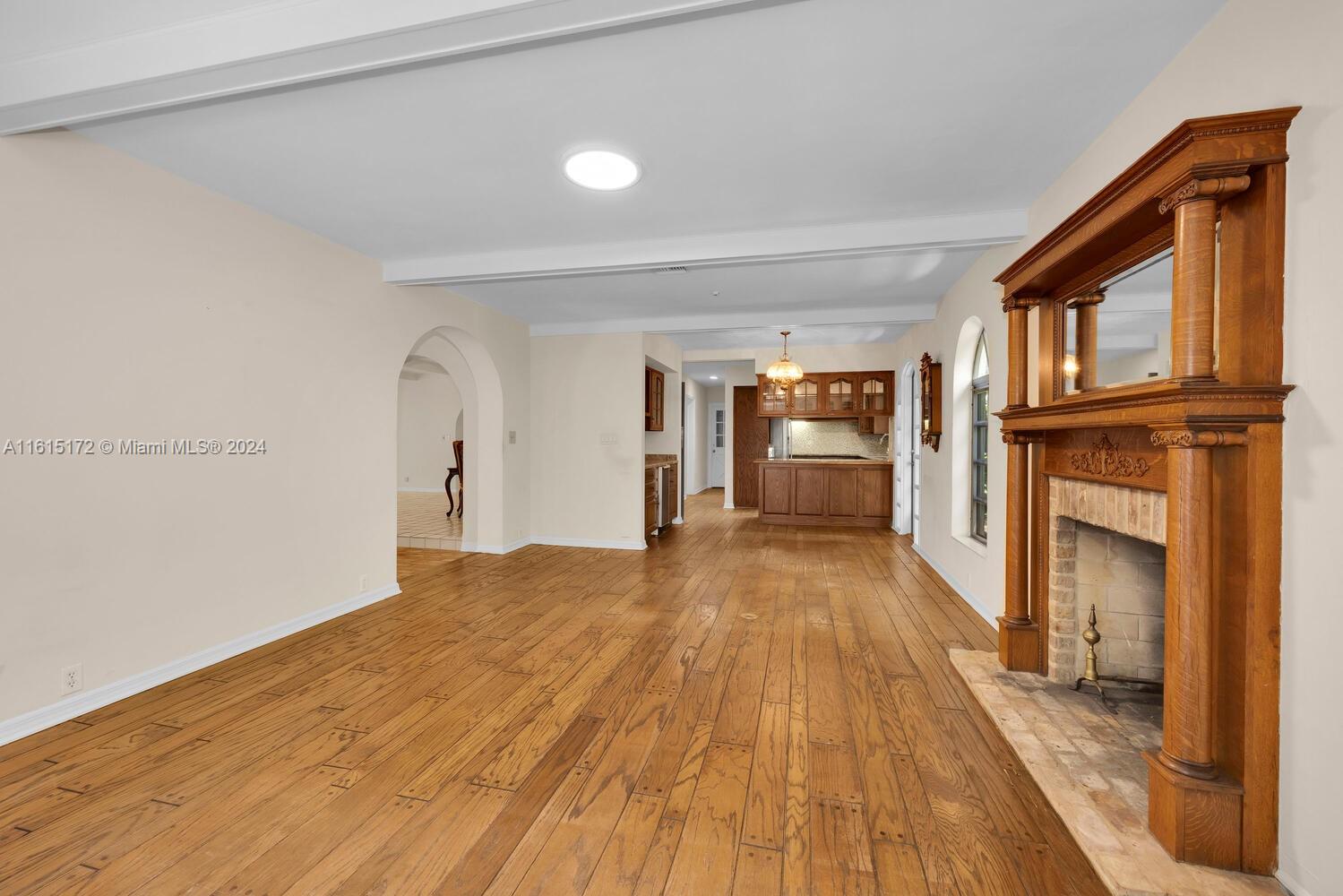 CORAL GABLES RIVIERA SEC - Residential