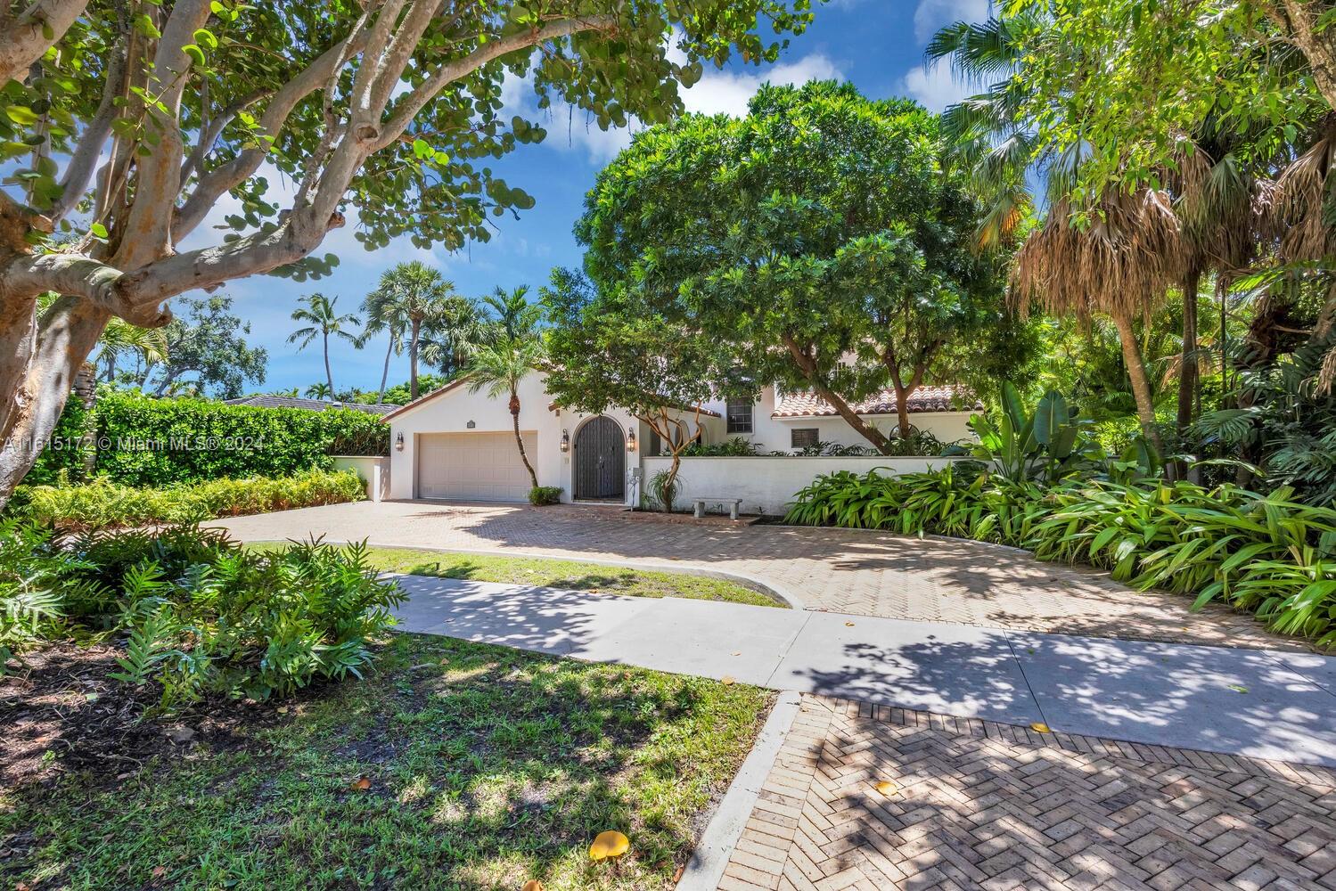 CORAL GABLES RIVIERA SEC - Residential