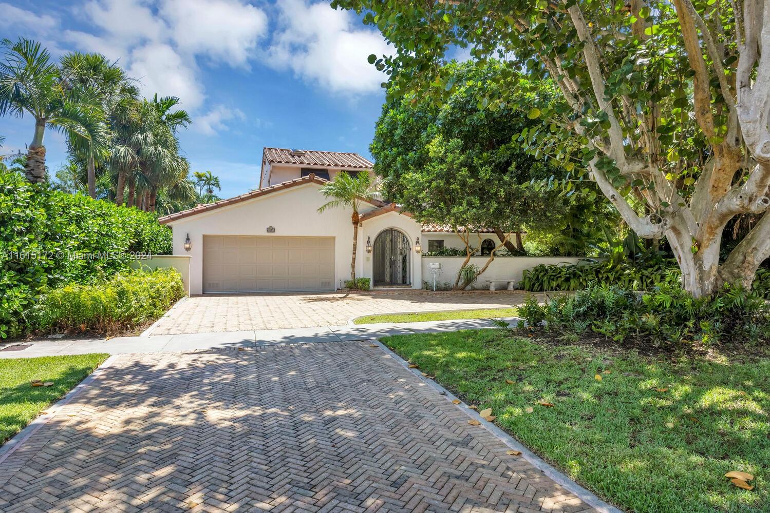 CORAL GABLES RIVIERA SEC - Residential