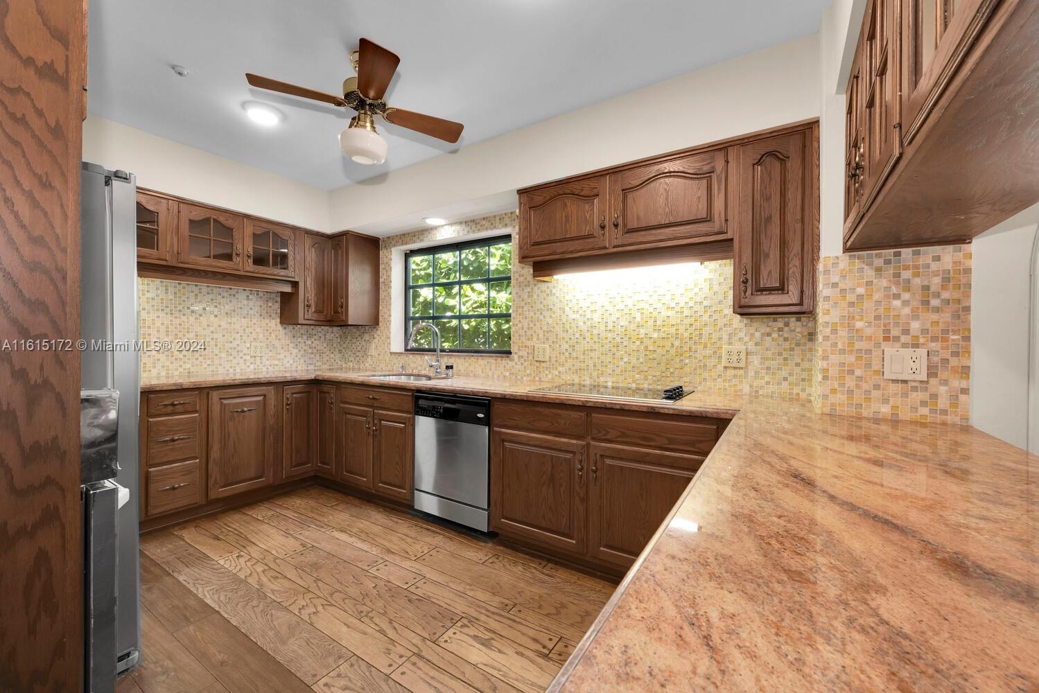 CORAL GABLES RIVIERA SEC - Residential