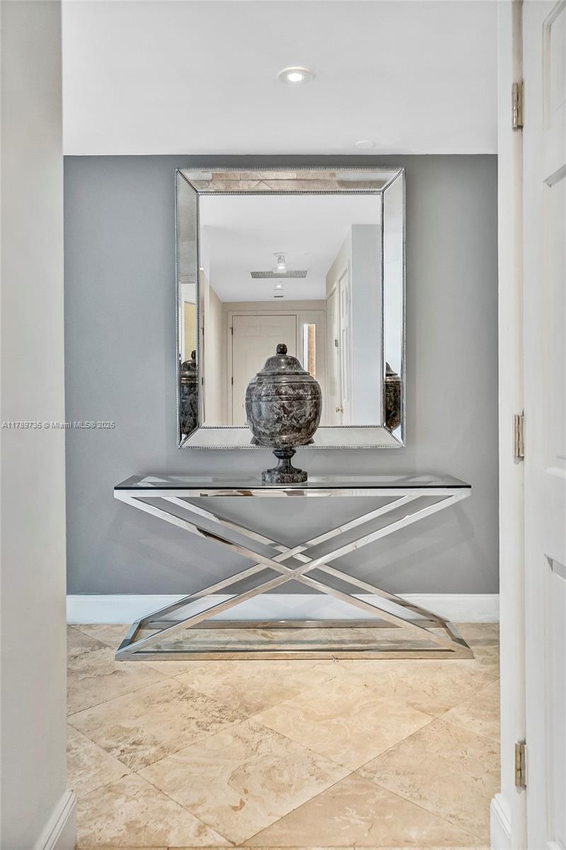 SEASIDE CONDO - Residential Lease