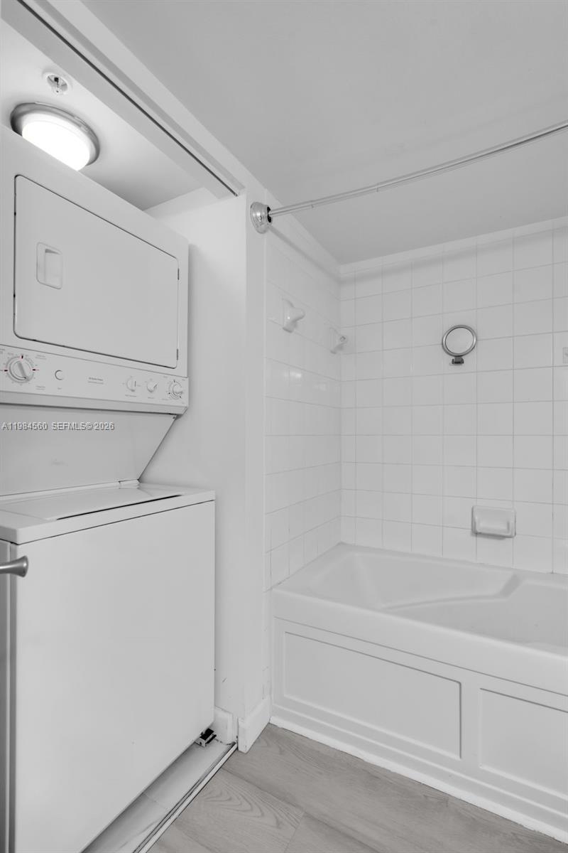 LAS OLAS BY THE RIVER CON - Residential Lease