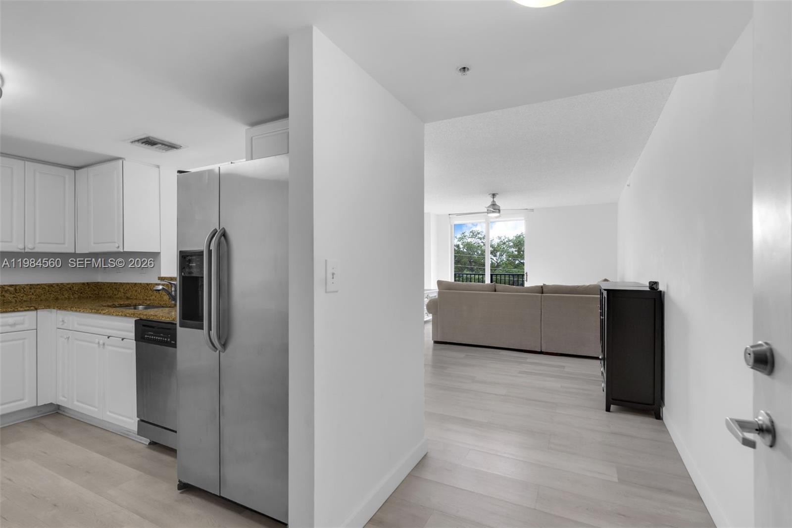 LAS OLAS BY THE RIVER CON - Residential Lease