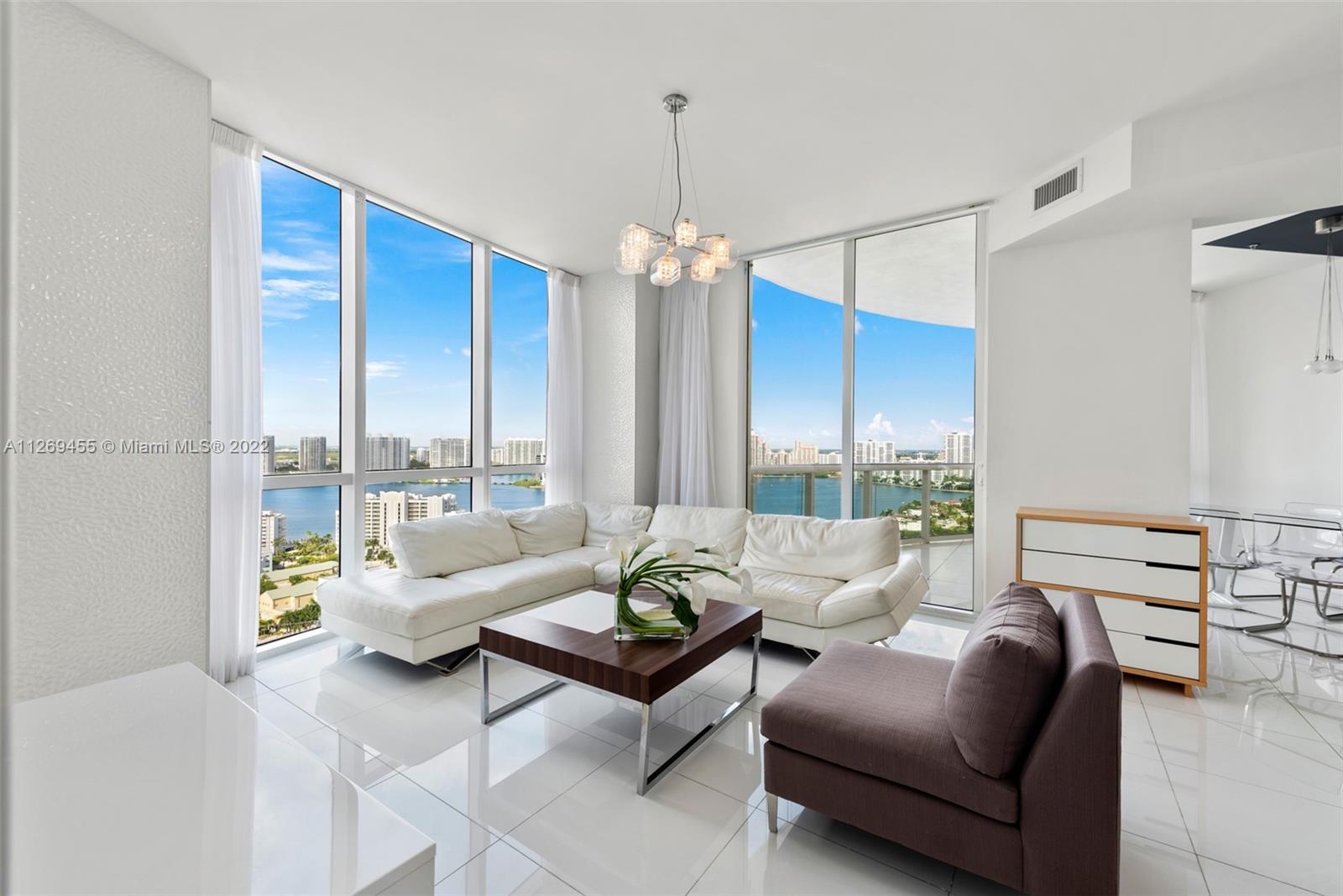 Photo 4 of 57 of 18201 Collins Ave 3601A condo