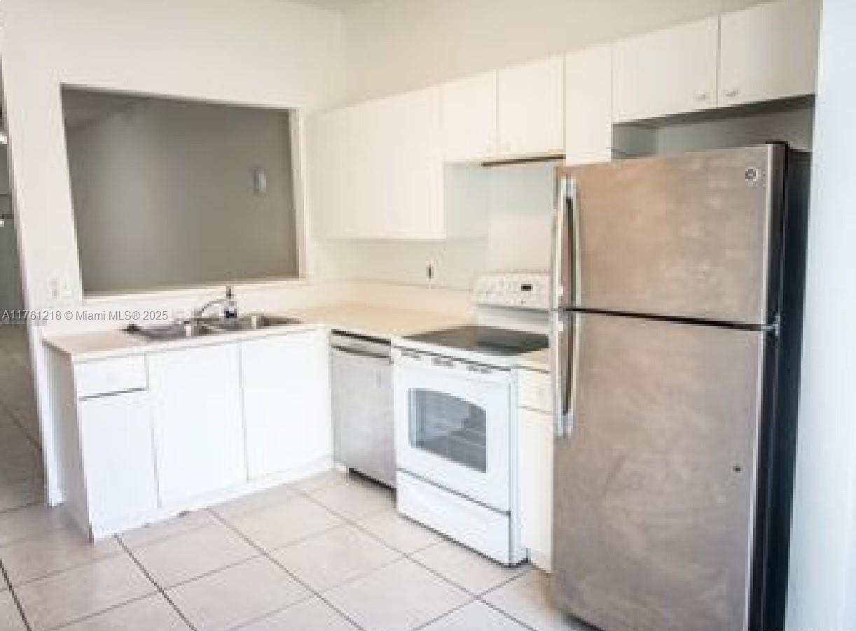 MOWRY VILLAS - Residential