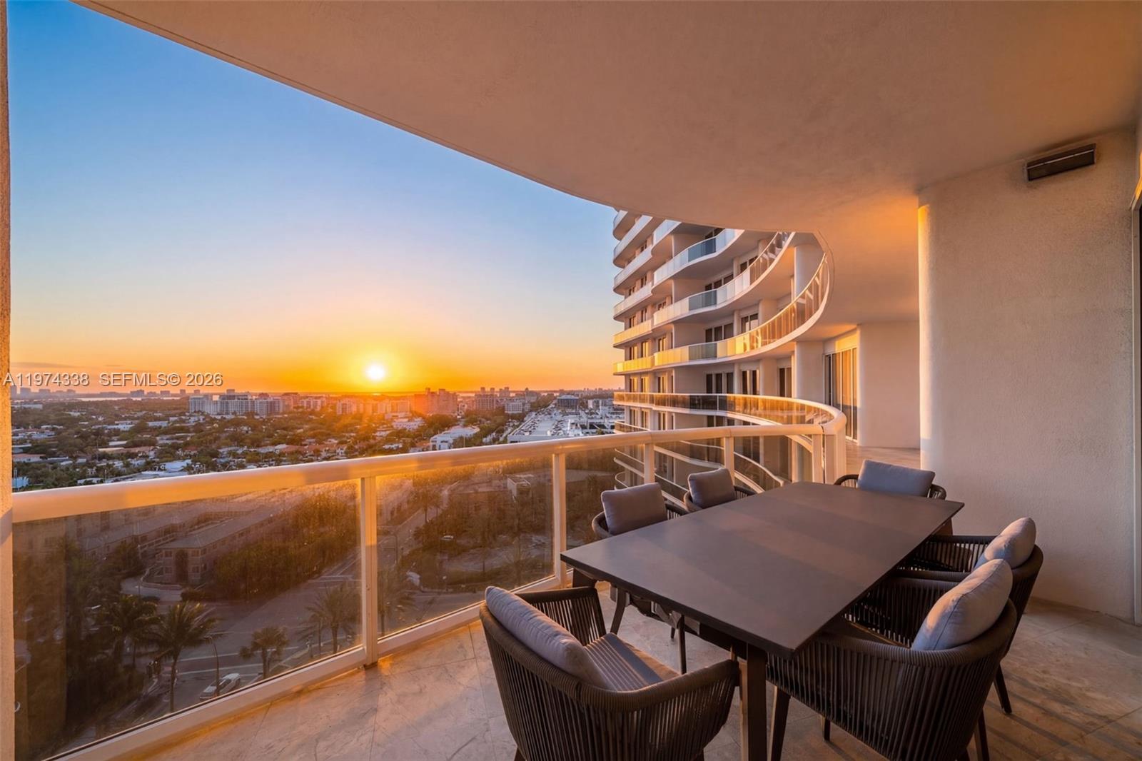 MAJESTIC TOWER - Residential
