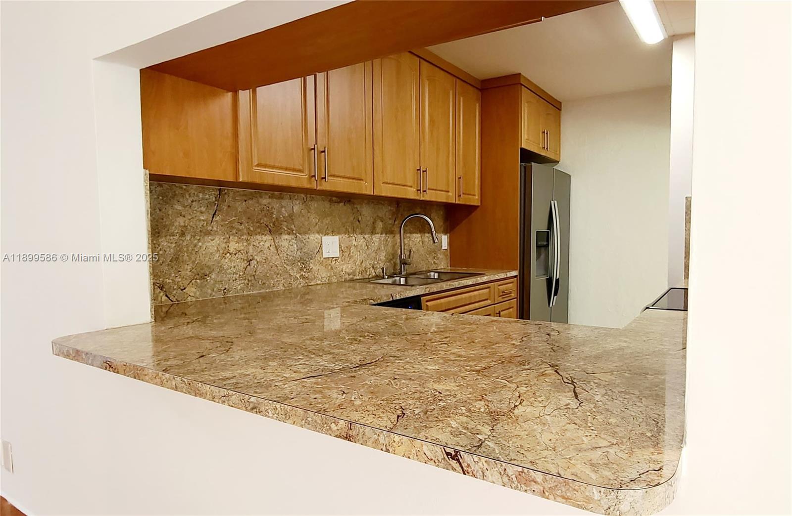 9410 Live Oak Pl 109