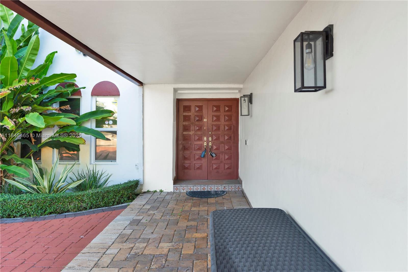 1825 SW 125th CT