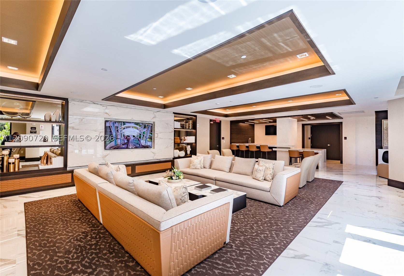 301 Altara Ave 734