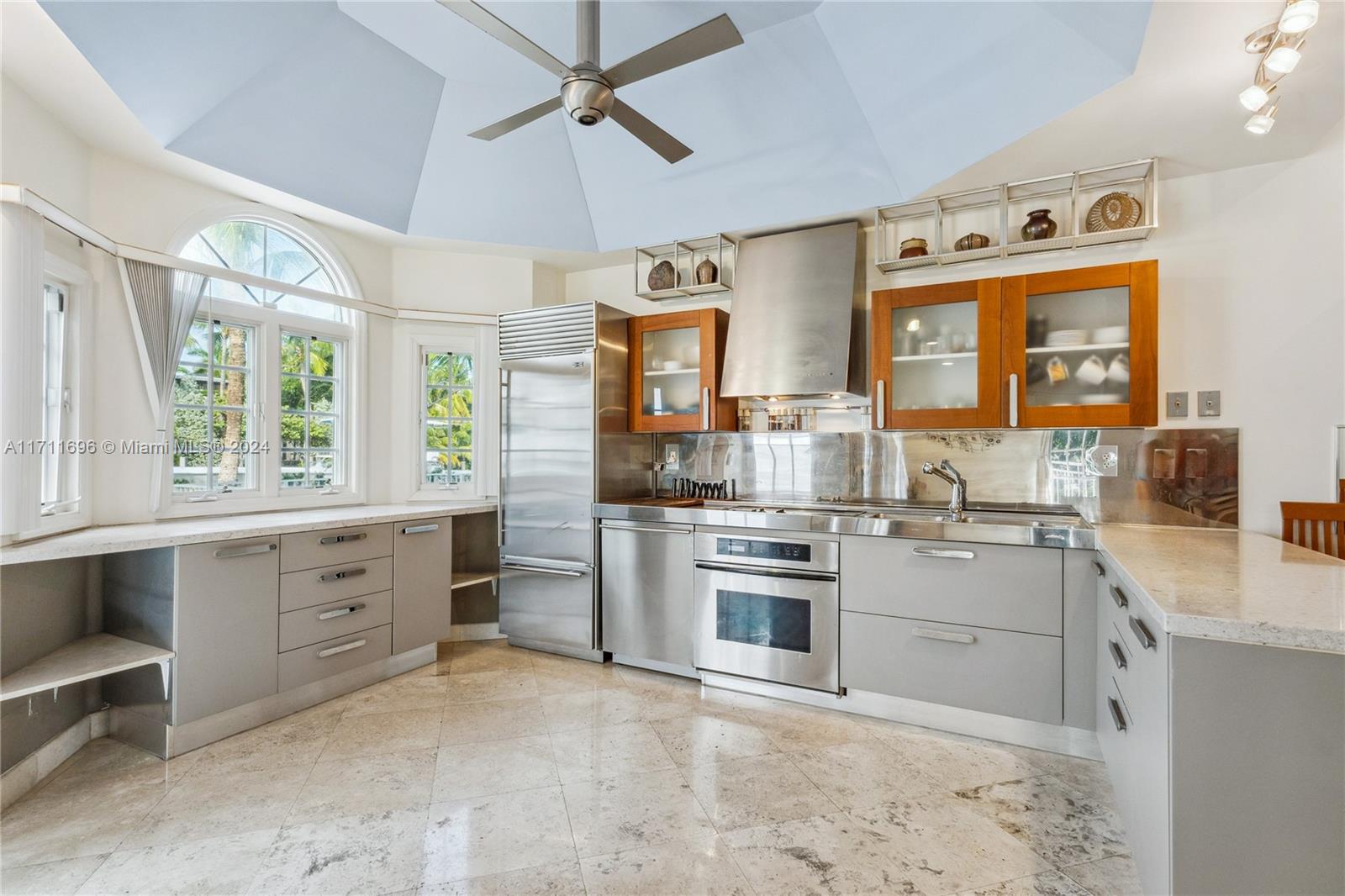 THE THS AT SUNSET HARBOUR - Residential