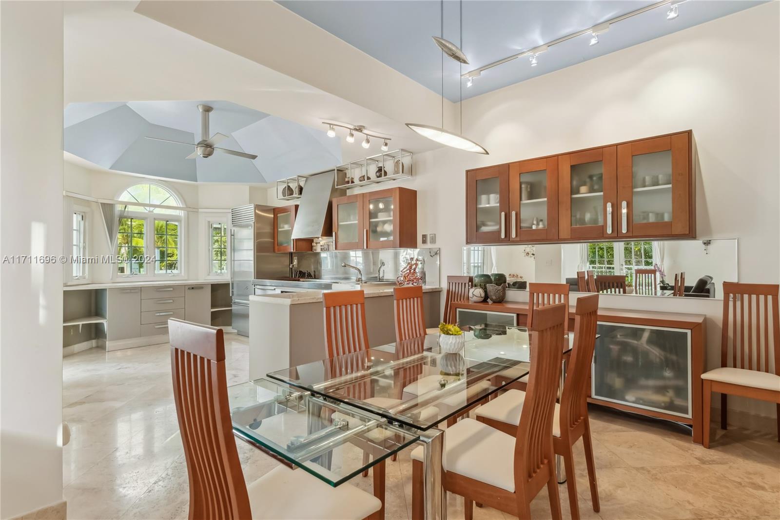 THE THS AT SUNSET HARBOUR - Residential