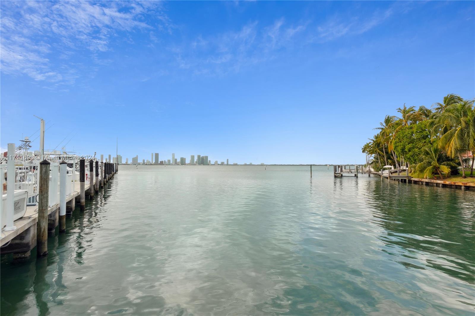 THE THS AT SUNSET HARBOUR - Residential