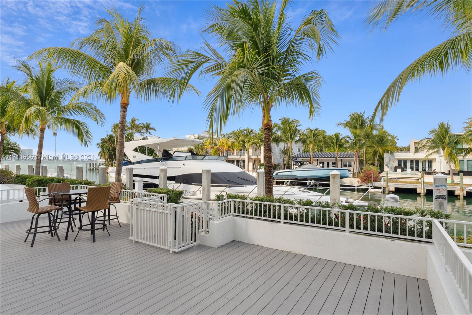 THE THS AT SUNSET HARBOUR - Residential