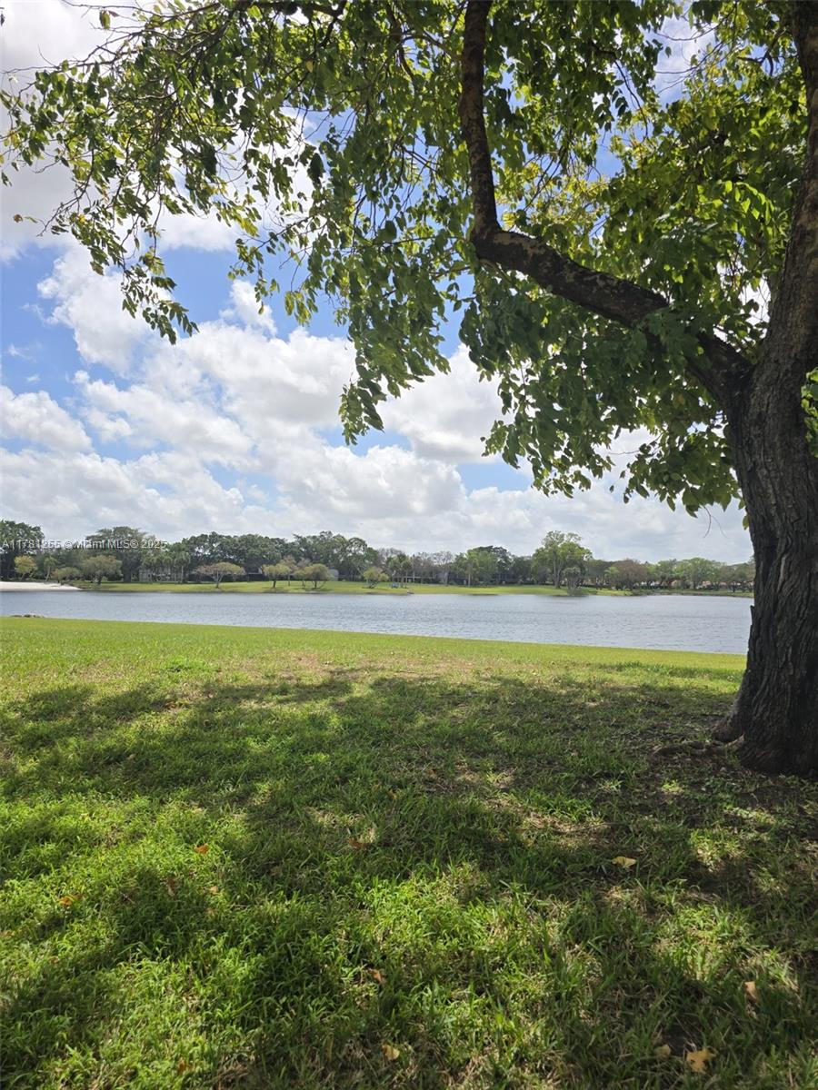 HAMMOCKS TRAILS CONDO - Residential